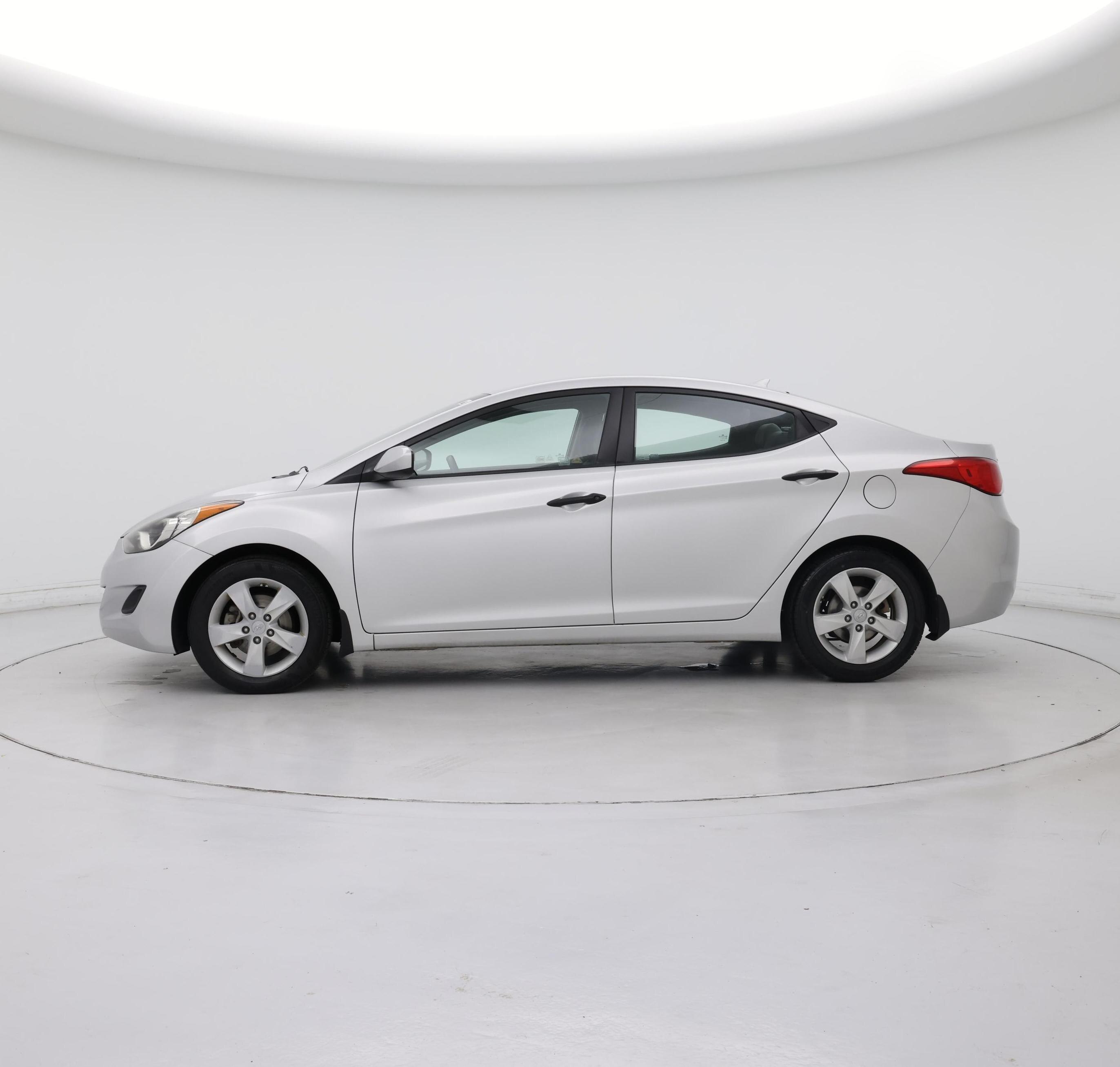 Thumbnail: 2013 Hyundai Elantra - 3