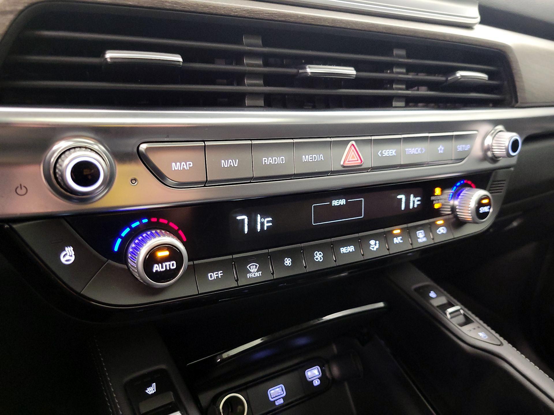 Thumbnail: 2021 Kia Telluride - 17