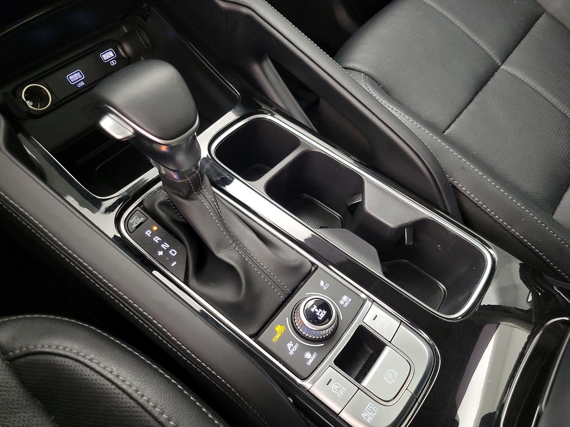 Thumbnail: 2021 Kia Telluride - 18