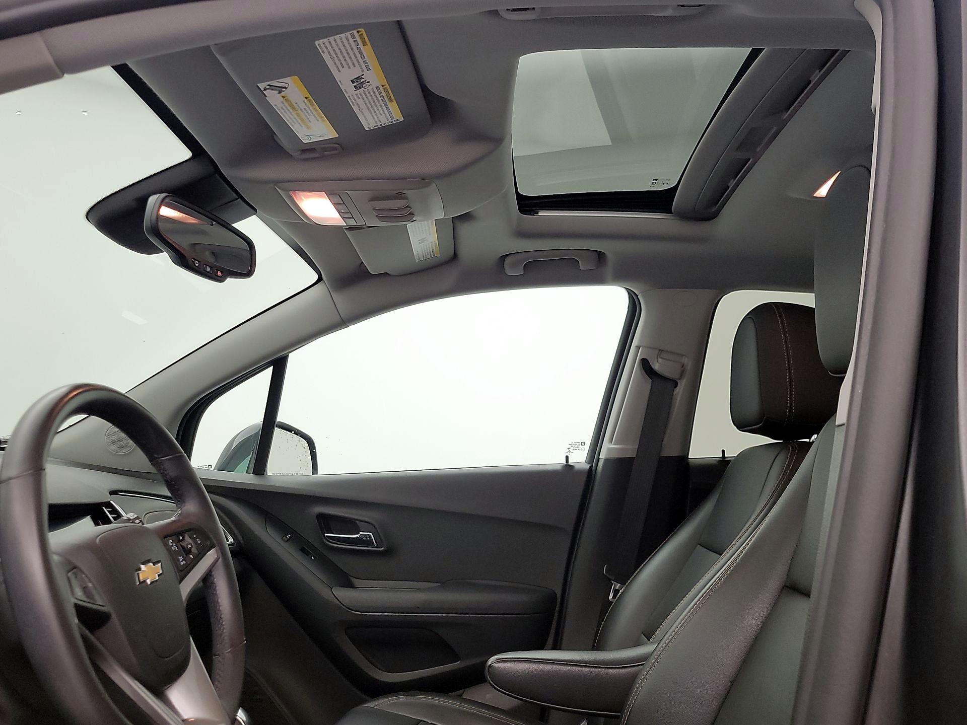 Thumbnail: 2017 Chevrolet Trax - 19