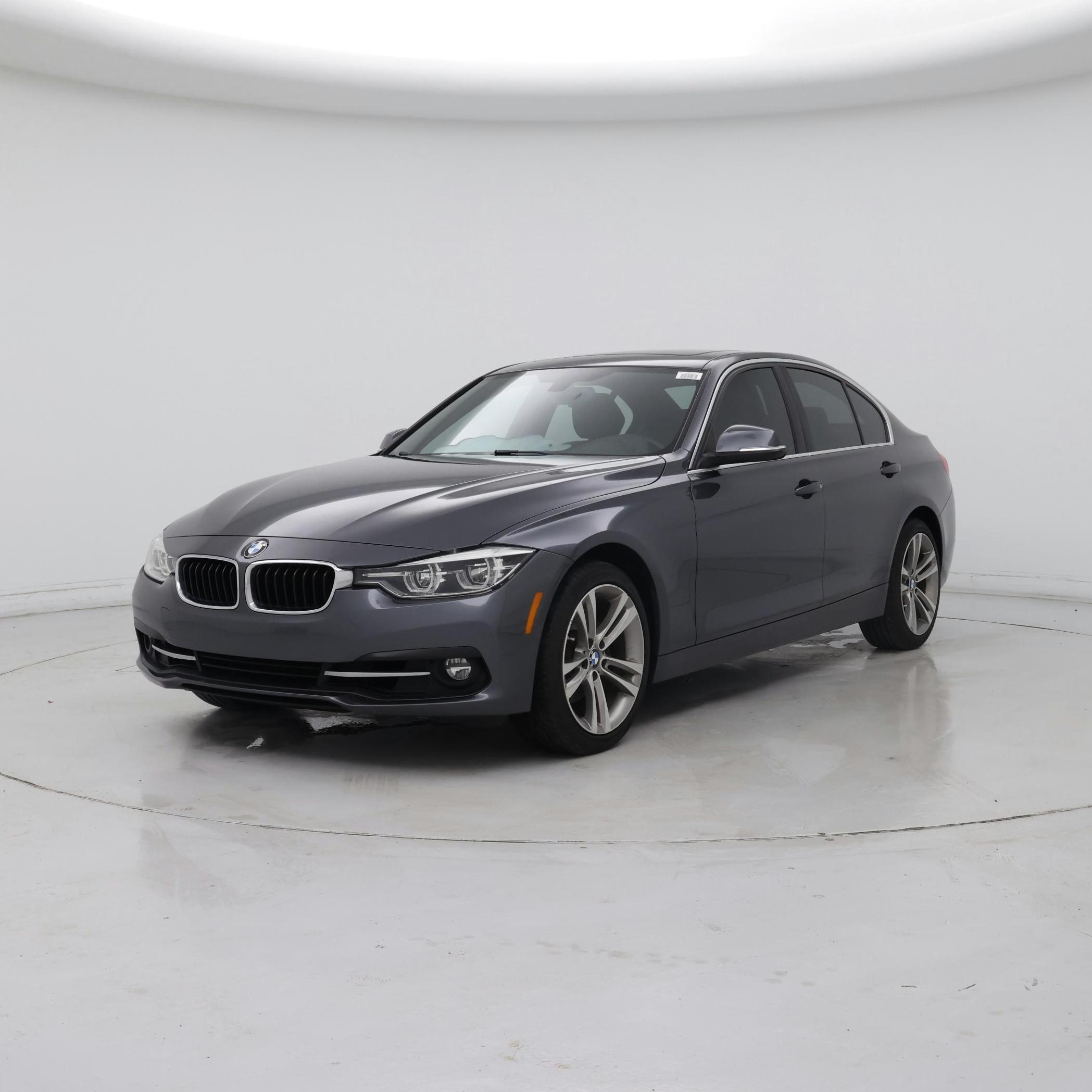 Thumbnail: 2018 BMW 3 Series - 4
