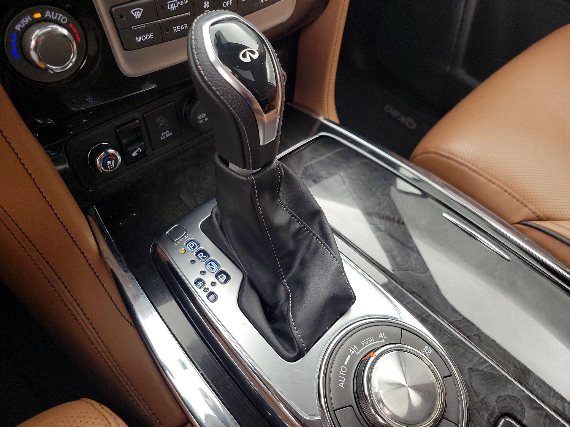 Thumbnail: 2019 INFINITI QX80 - 18