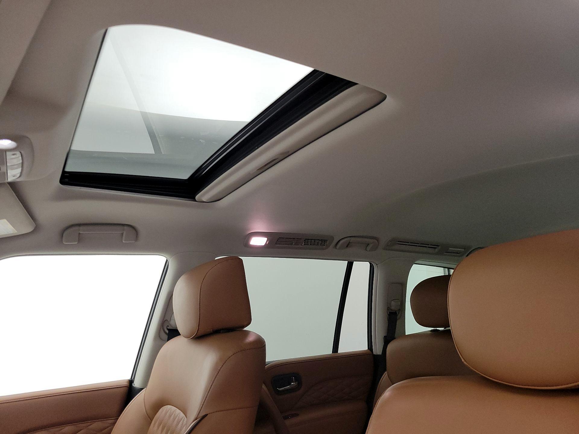 Thumbnail: 2019 INFINITI QX80 - 20