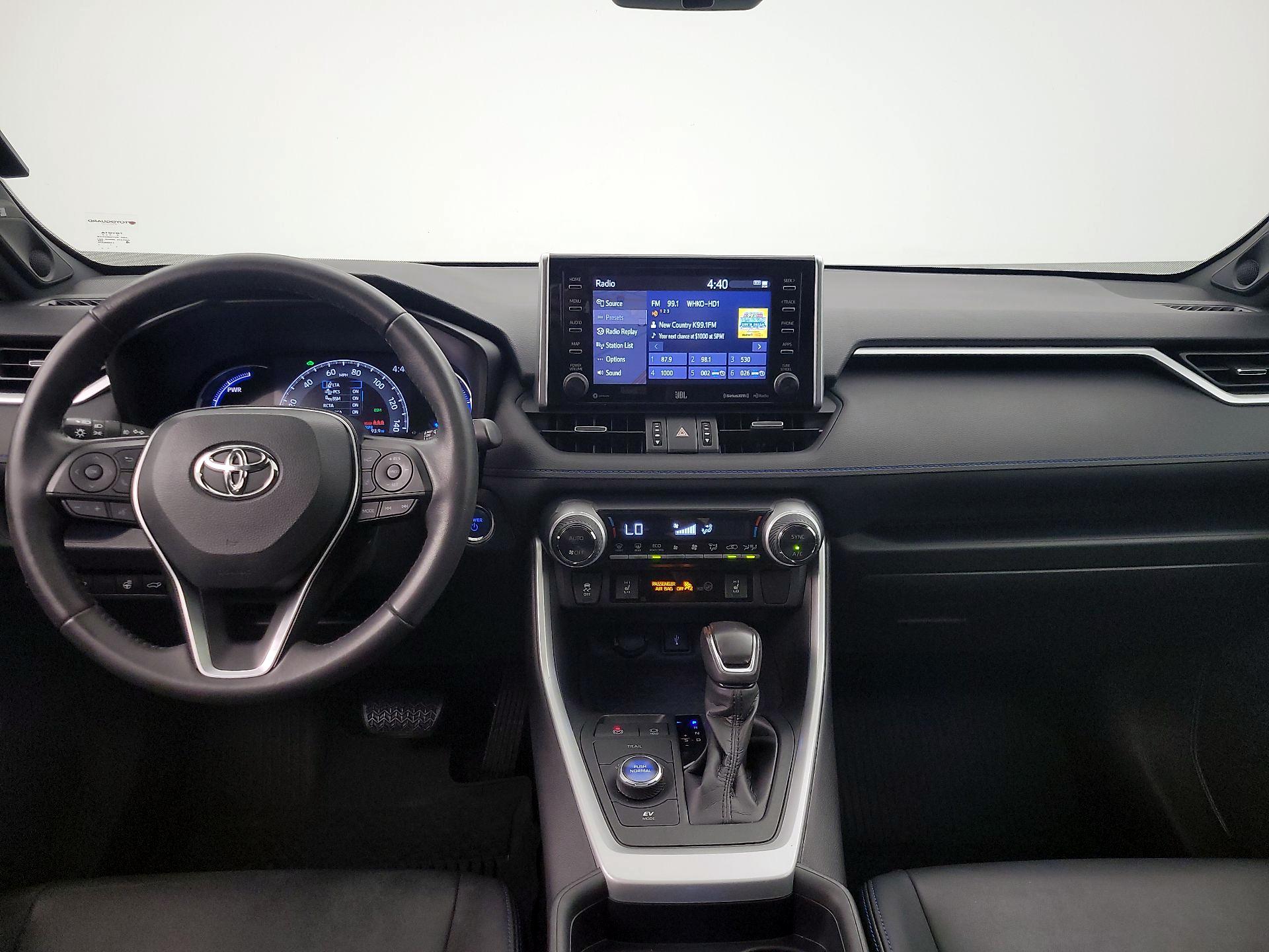 Thumbnail: 2020 Toyota RAV4 - 9