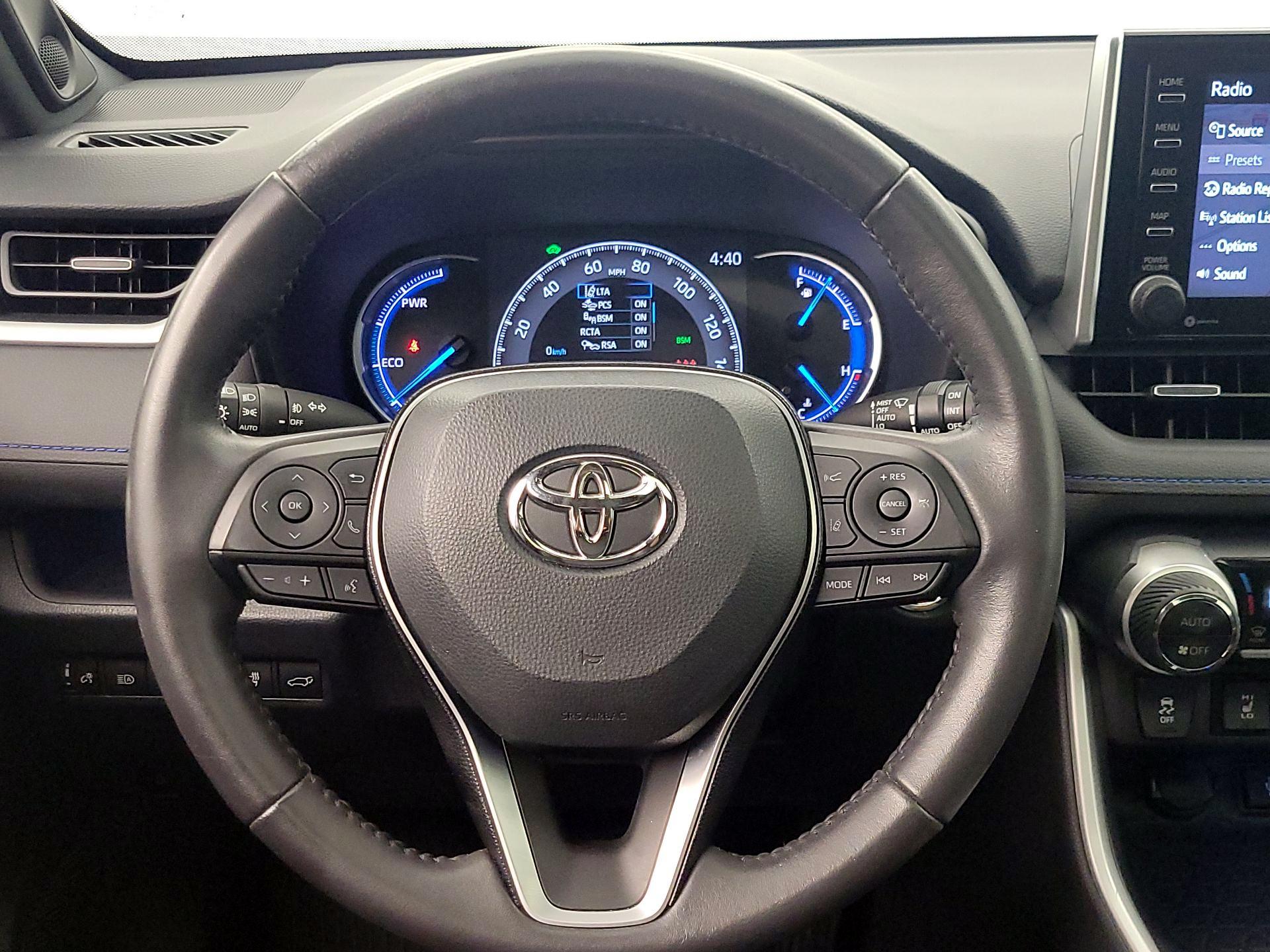 Thumbnail: 2020 Toyota RAV4 - 10