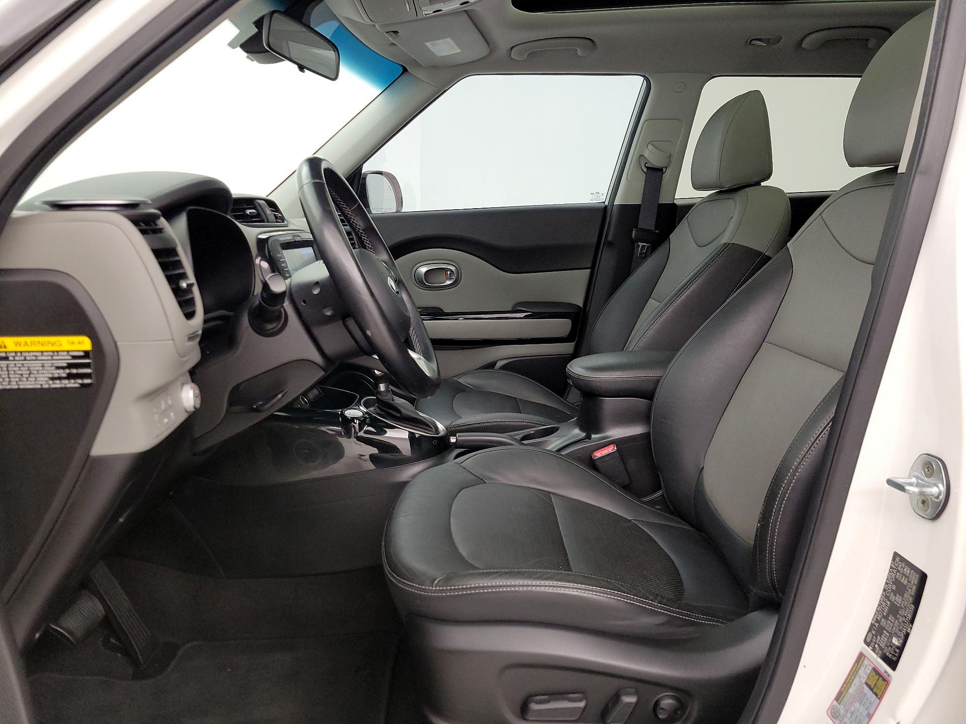 Thumbnail: 2018 Kia Soul - 11