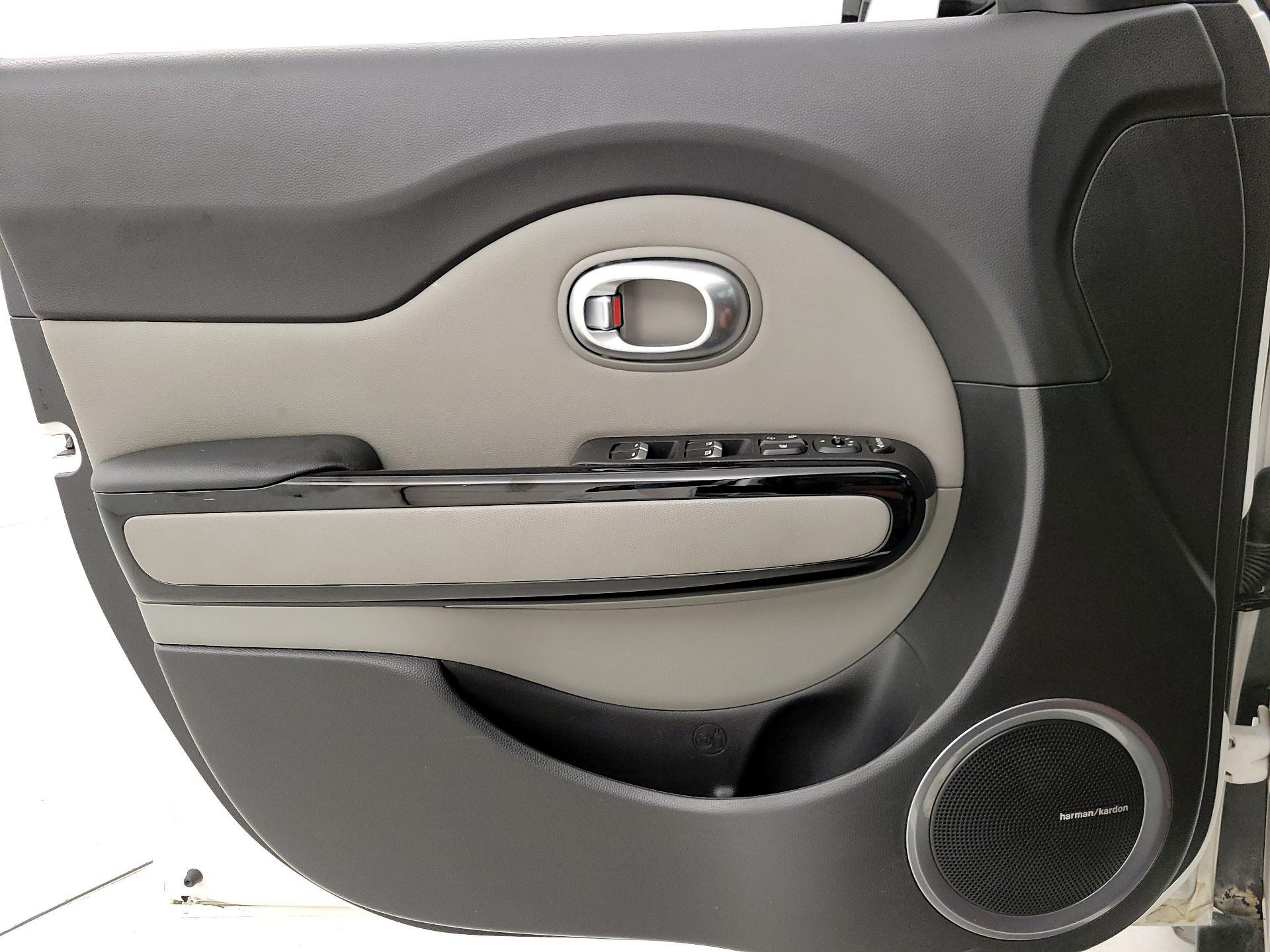 Thumbnail: 2018 Kia Soul - 12