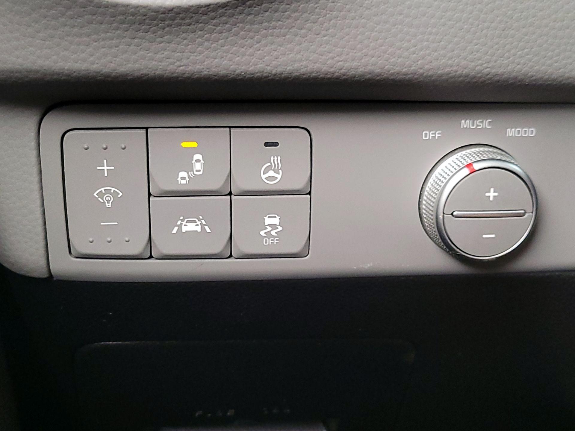 Thumbnail: 2018 Kia Soul - 13