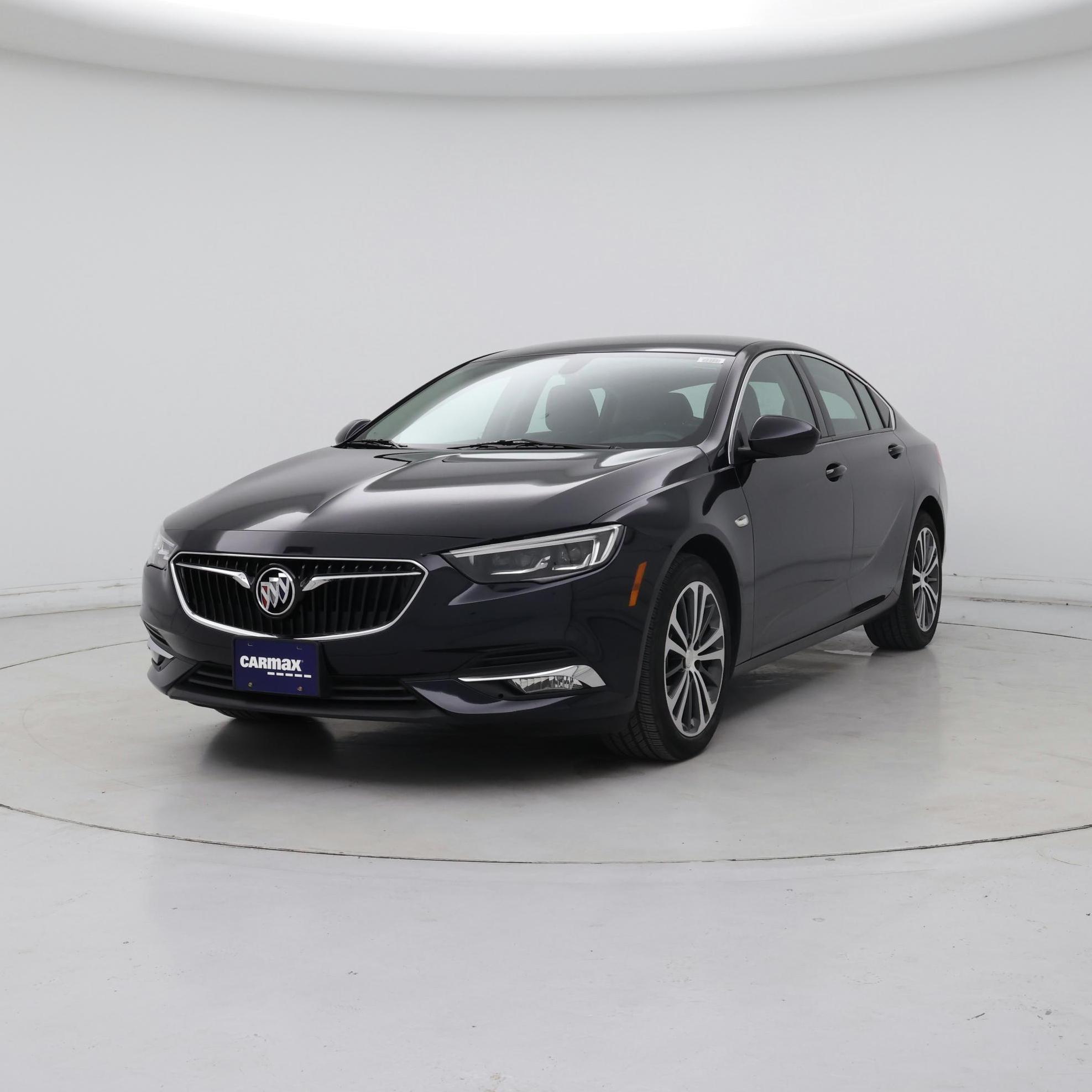 Thumbnail: 2018 Buick Regal - 4