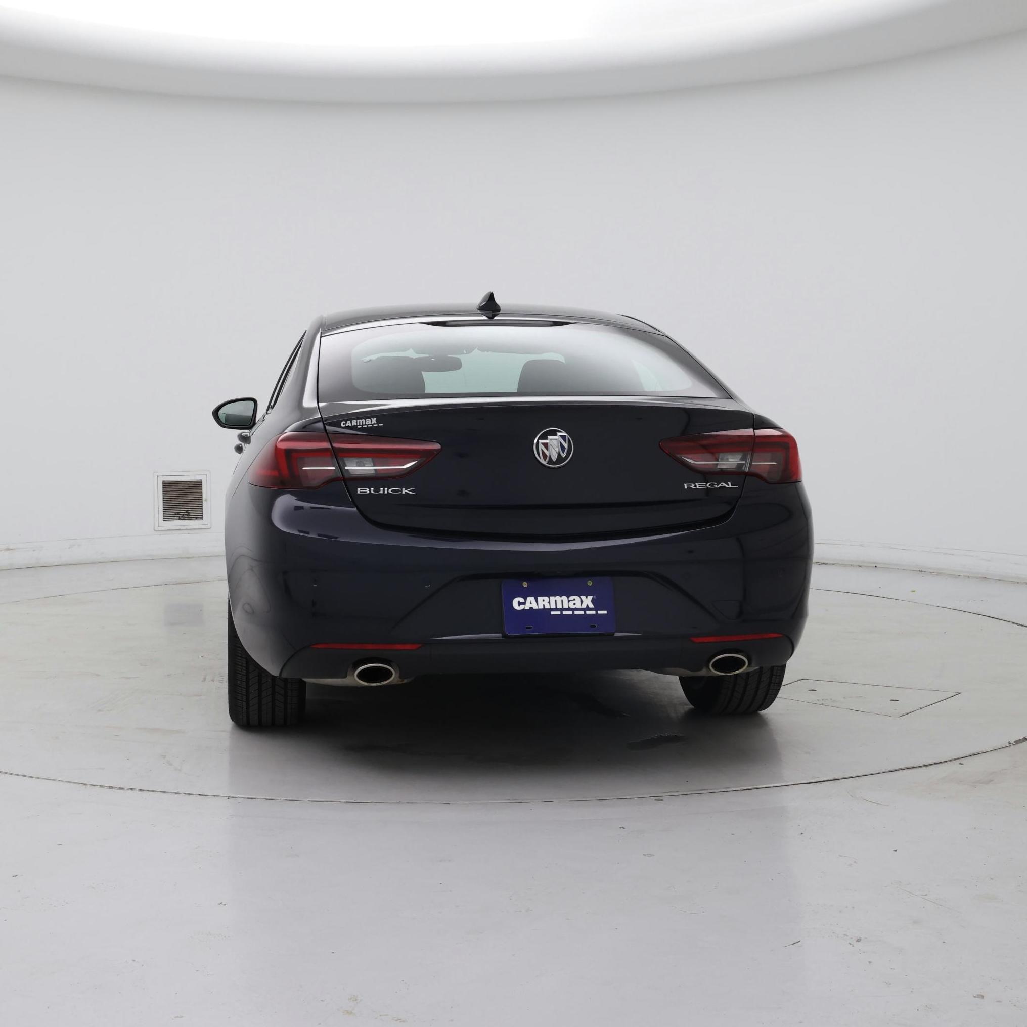 Thumbnail: 2018 Buick Regal - 6