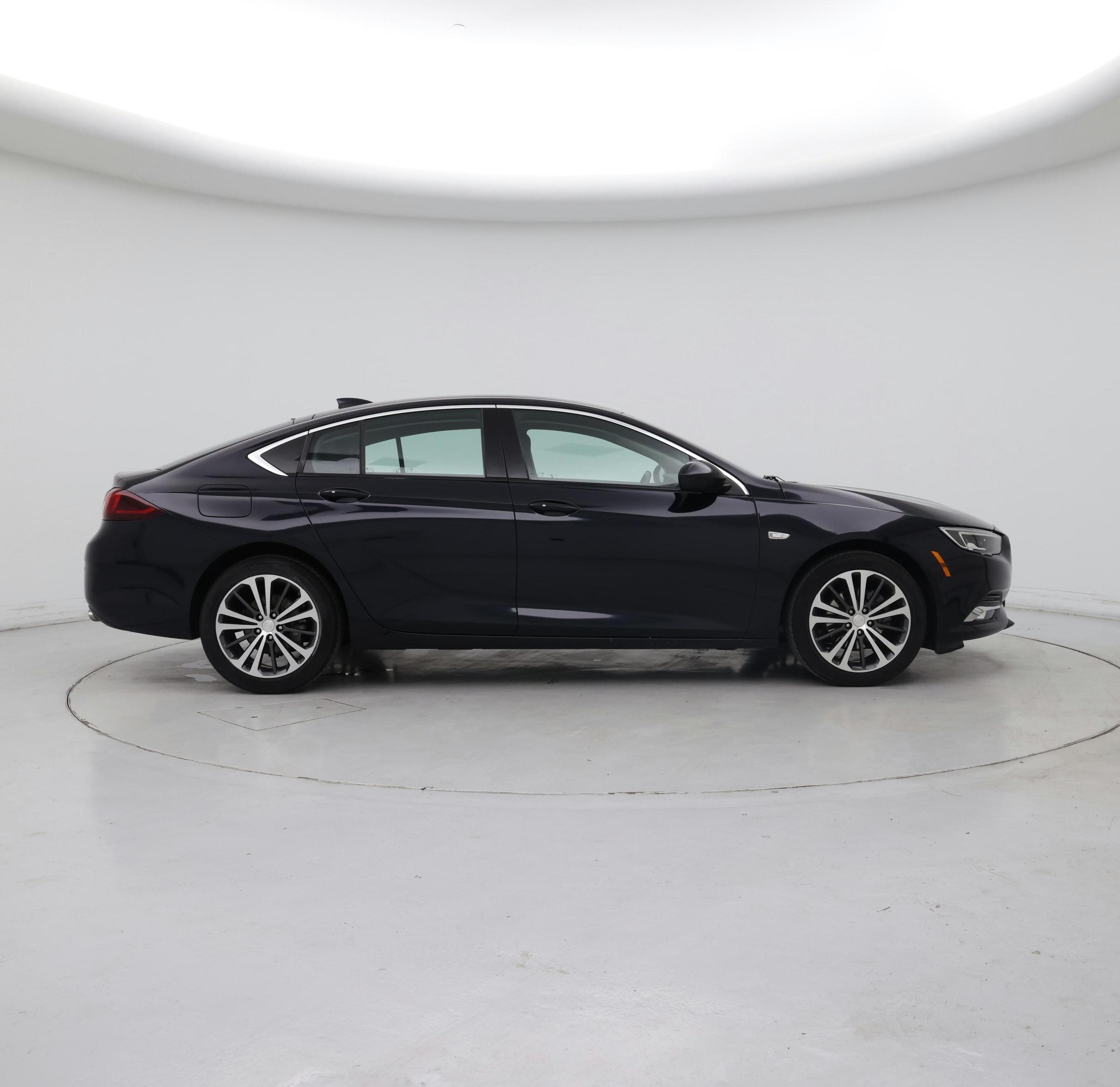 Thumbnail: 2018 Buick Regal - 7