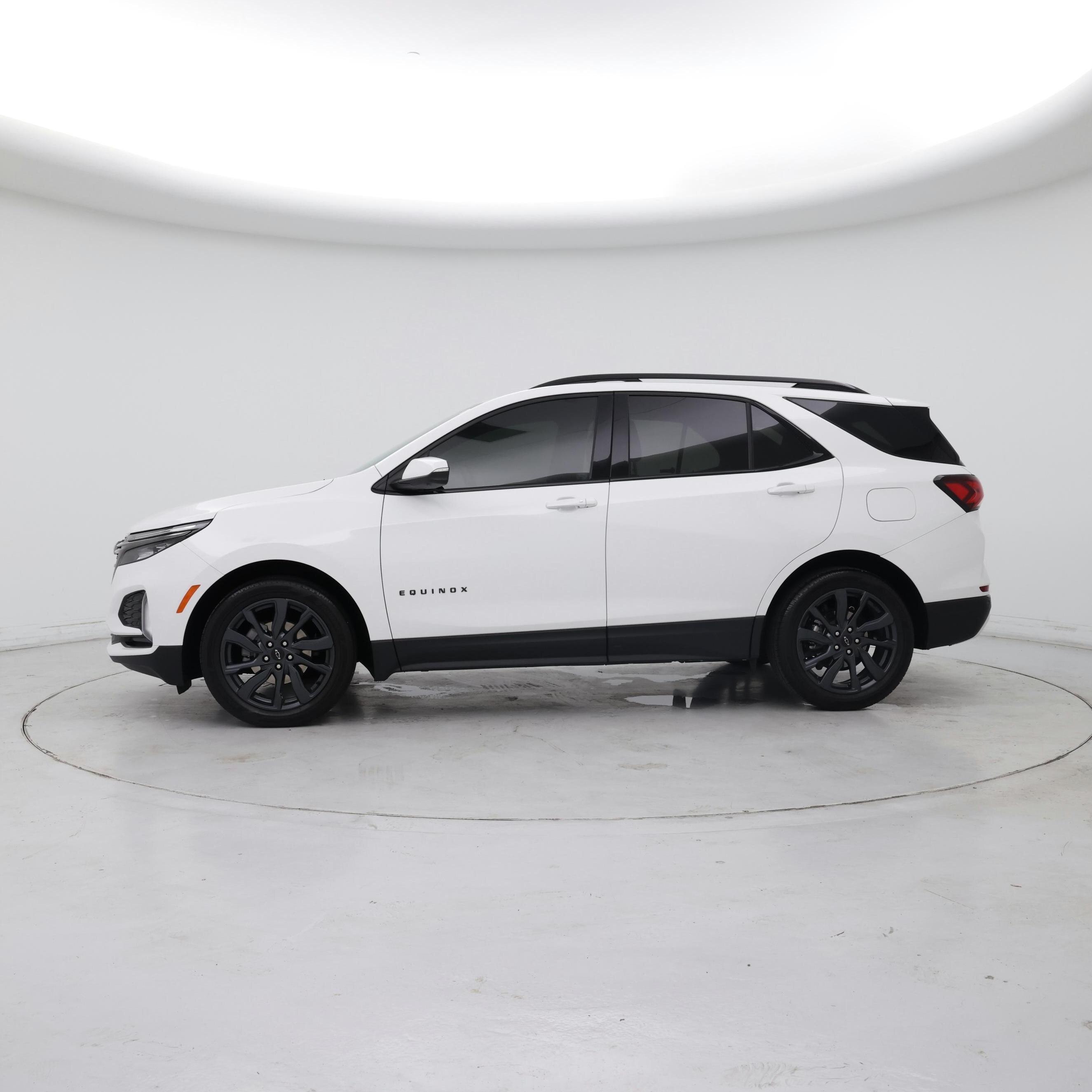 Thumbnail: 2022 Chevrolet Equinox - 3