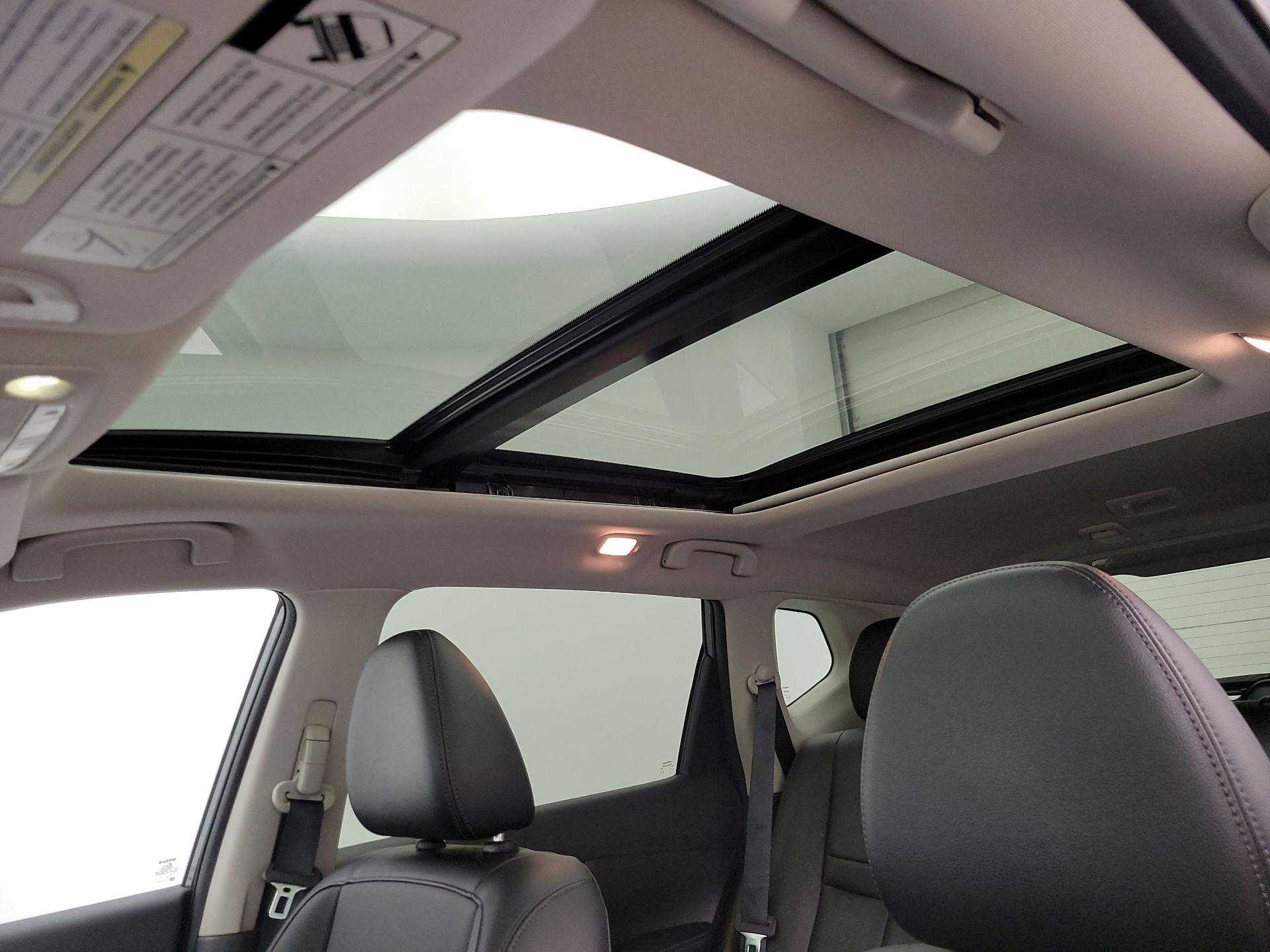 Thumbnail: 2019 Nissan Rogue - 19