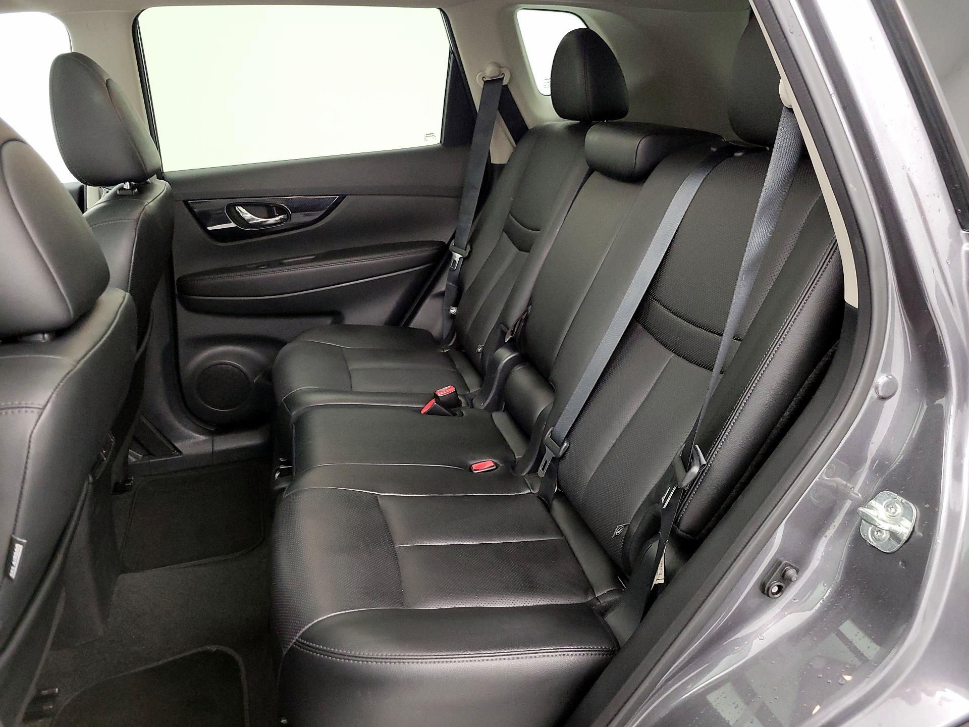 Thumbnail: 2019 Nissan Rogue - 20