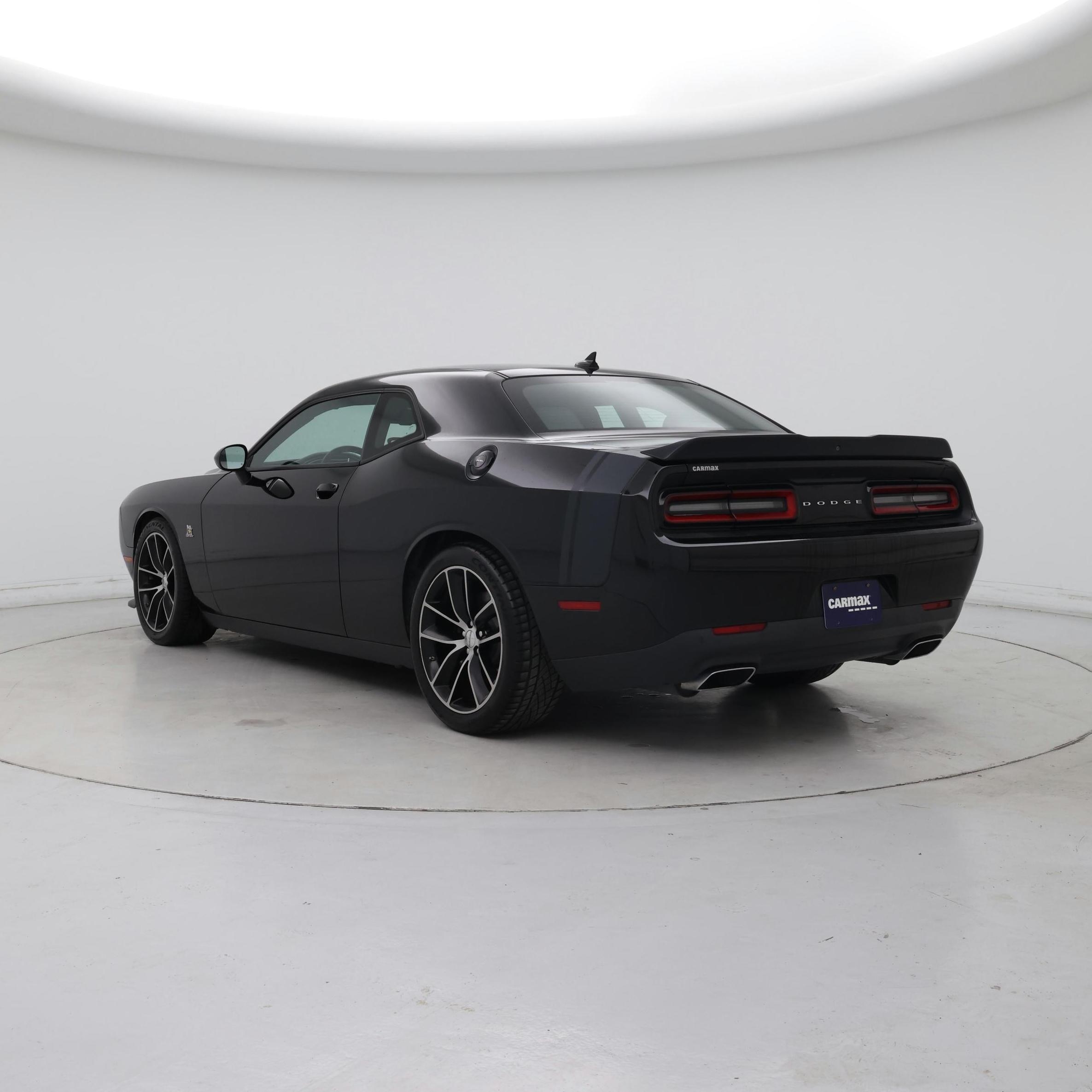 Thumbnail: 2016 Dodge Challenger - 2