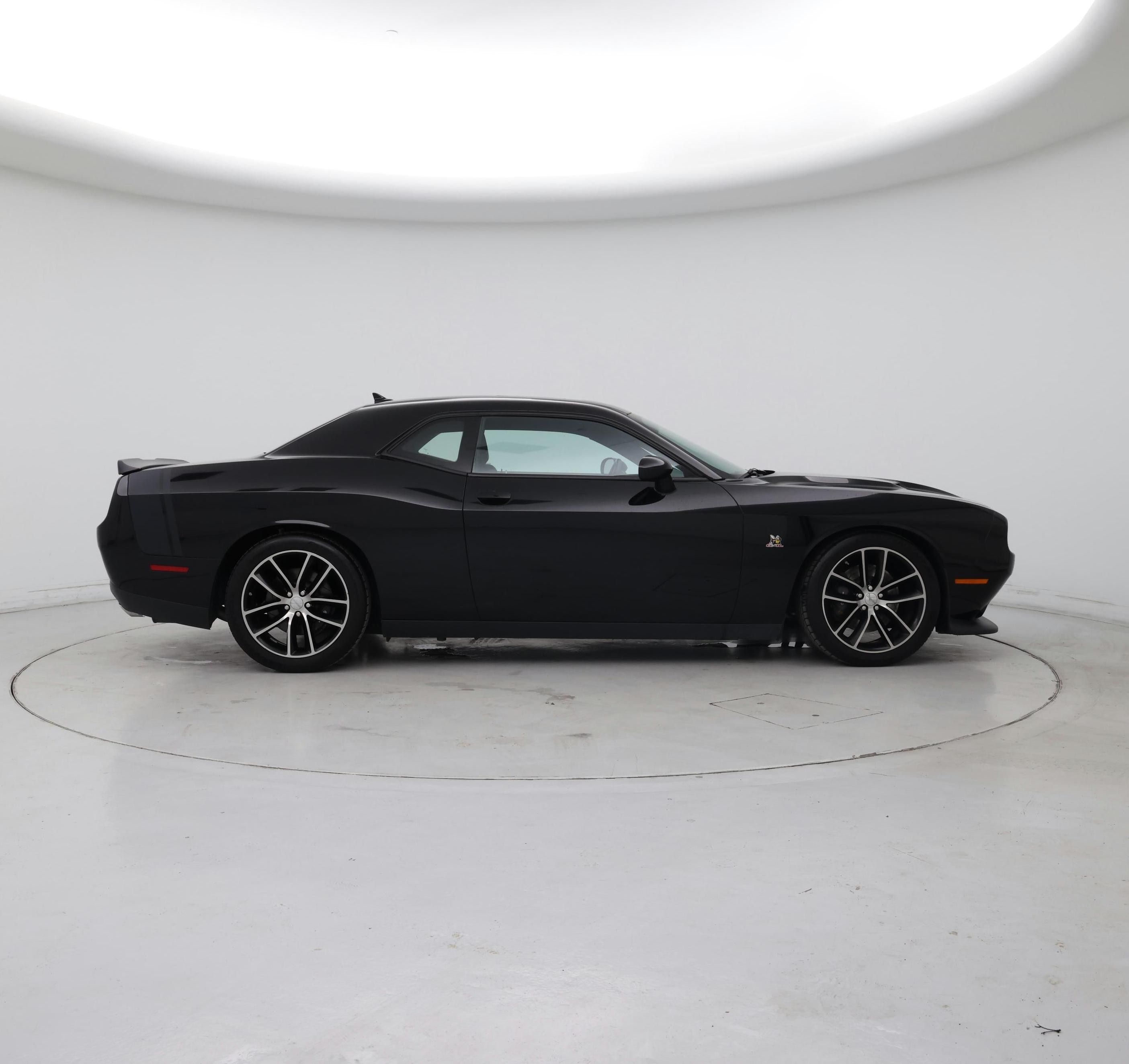 Thumbnail: 2016 Dodge Challenger - 7