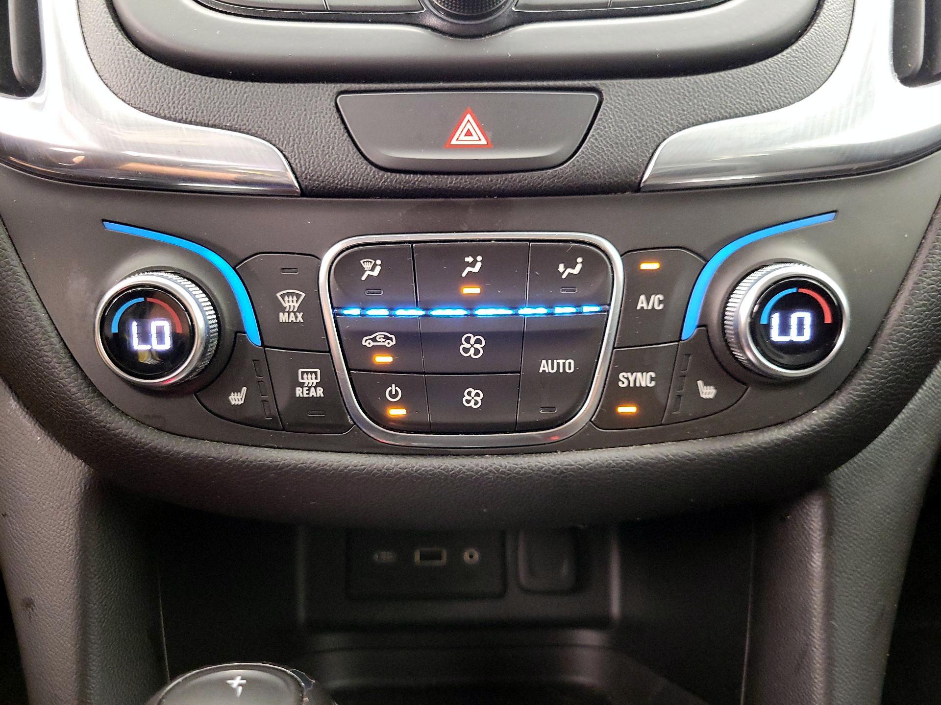 Thumbnail: 2019 Chevrolet Equinox - 16