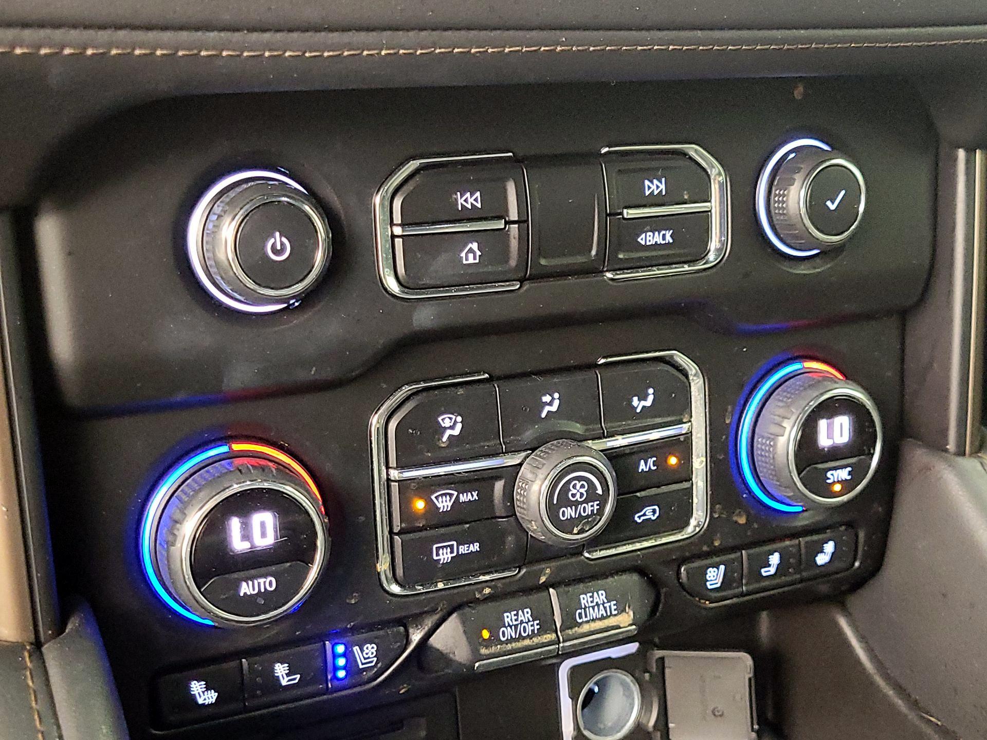 Thumbnail: 2021 Chevrolet Tahoe - 16