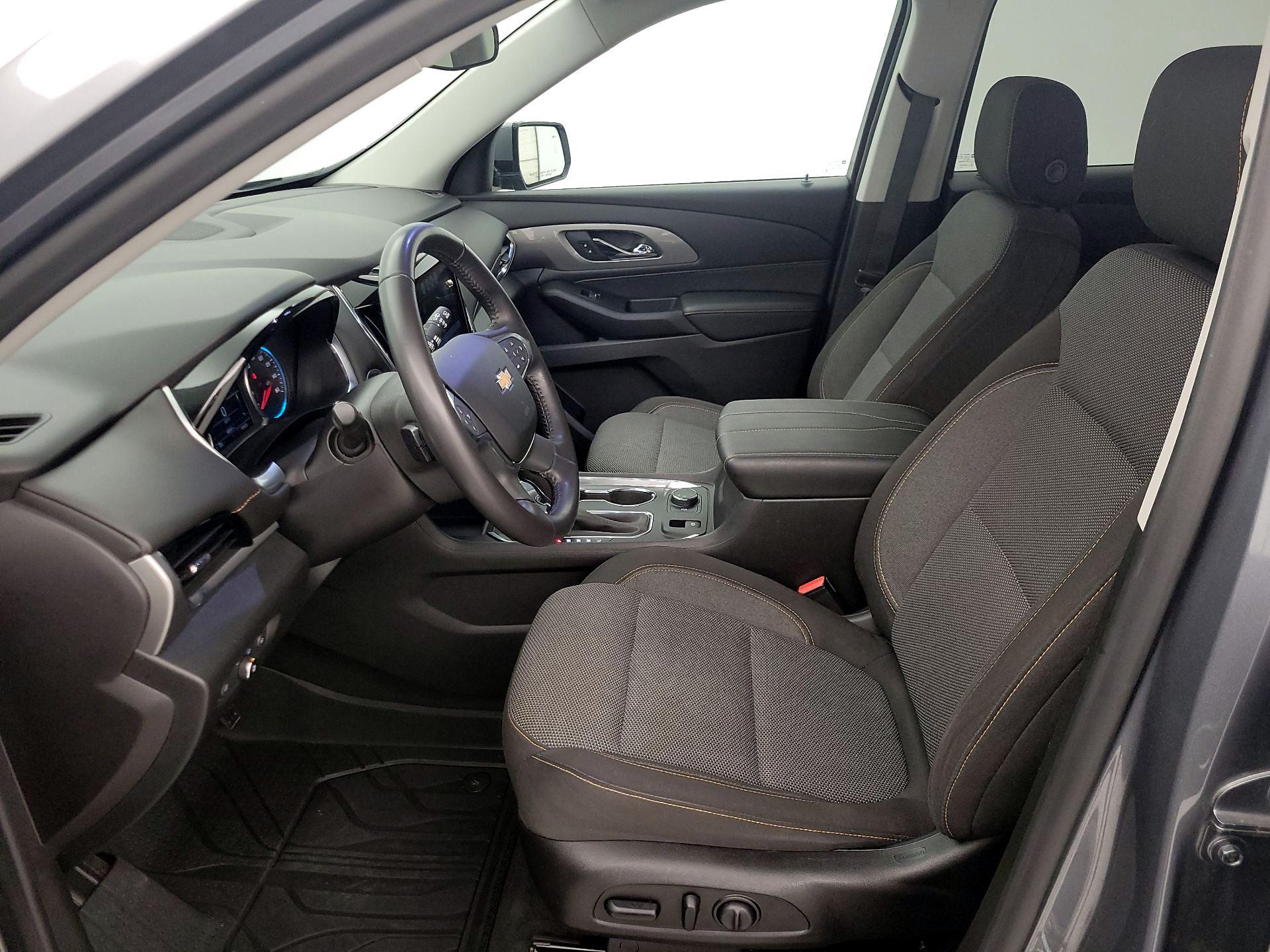 Thumbnail: 2019 Chevrolet Traverse - 11