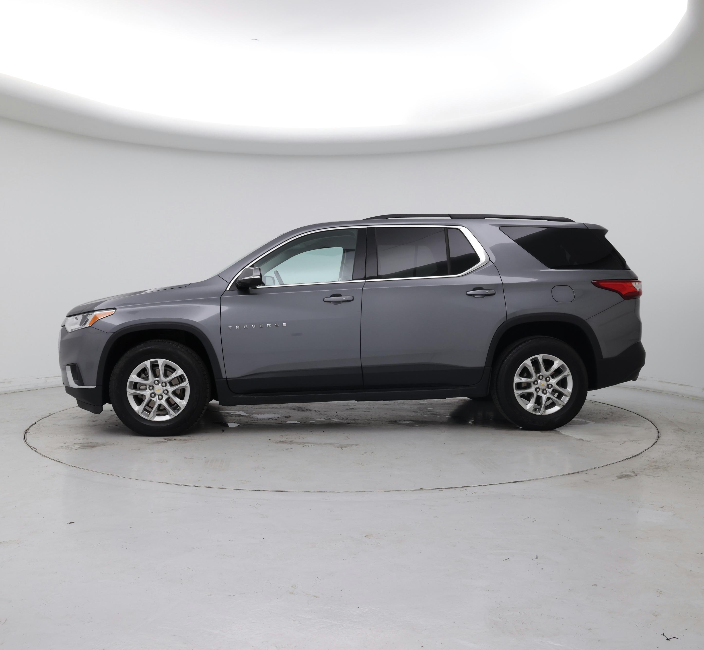 Thumbnail: 2019 Chevrolet Traverse - 3