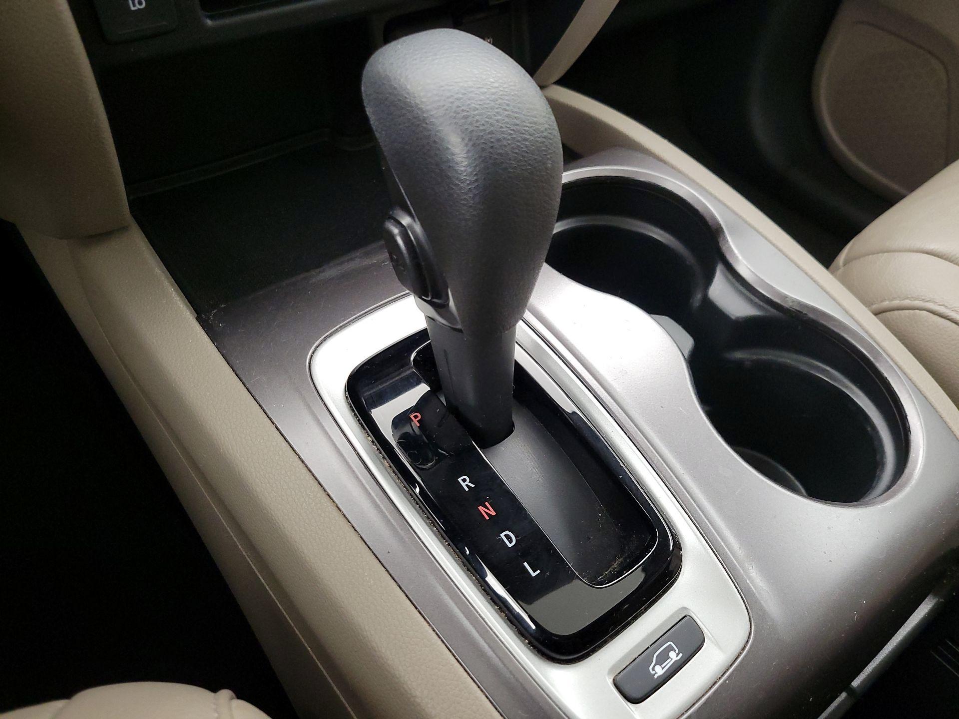Thumbnail: 2016 Honda Pilot - 17
