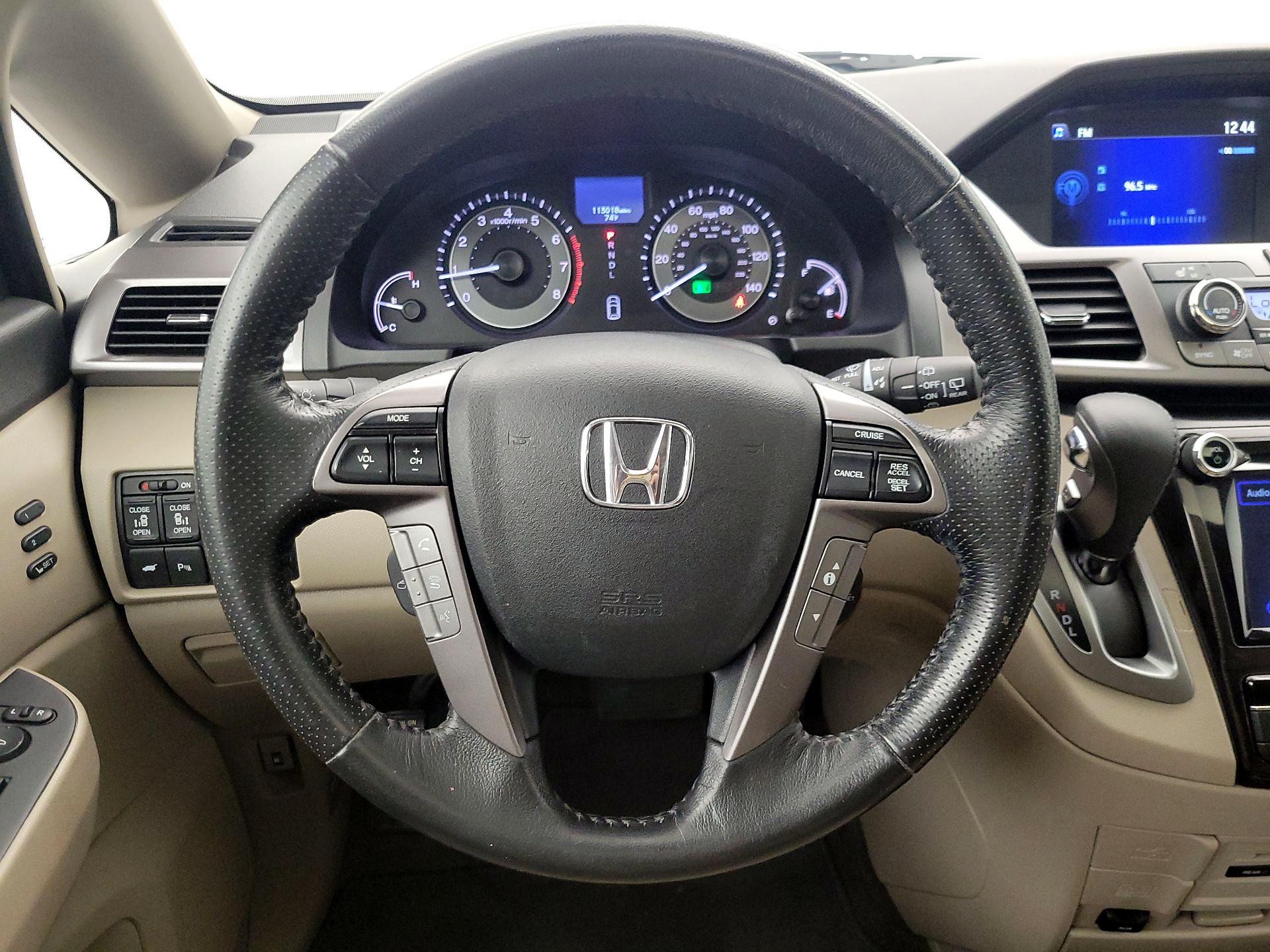 Thumbnail: 2015 Honda Odyssey - 10