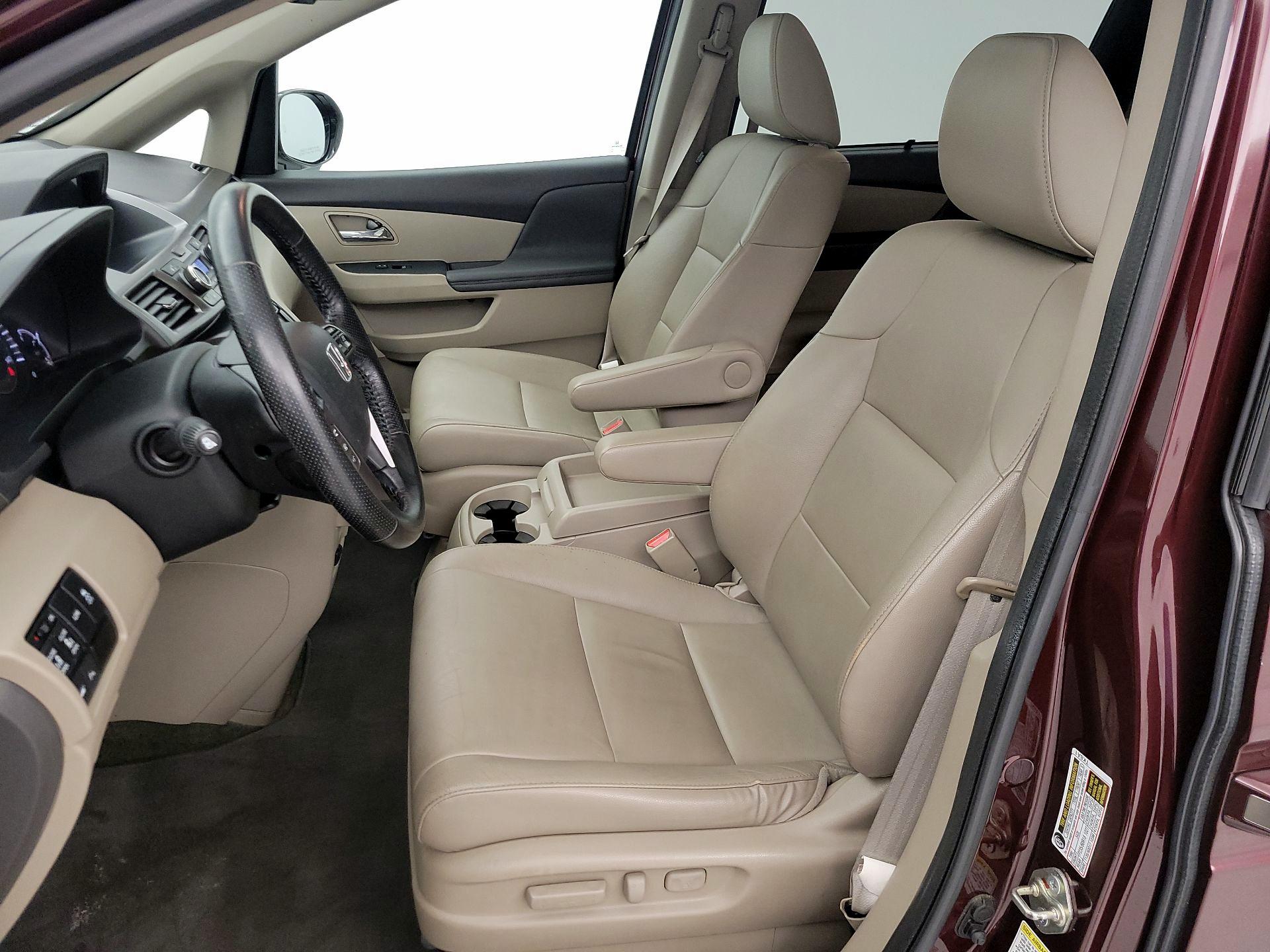 Thumbnail: 2015 Honda Odyssey - 11