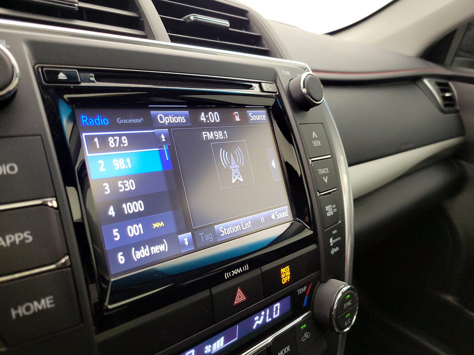 Thumbnail: 2016 Toyota Camry - 16