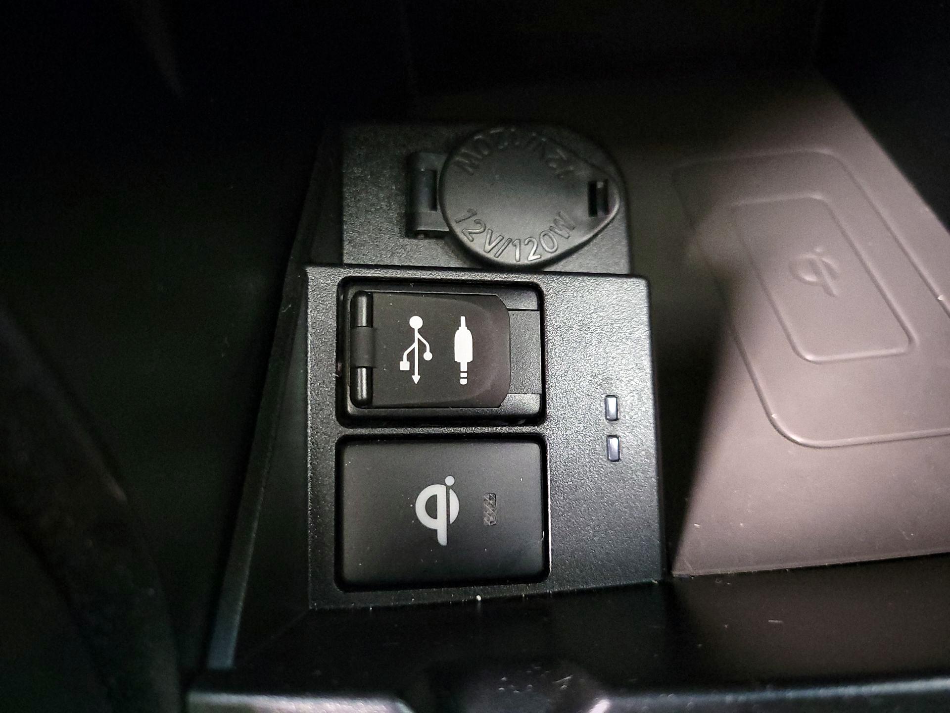 Thumbnail: 2016 Toyota Camry - 19