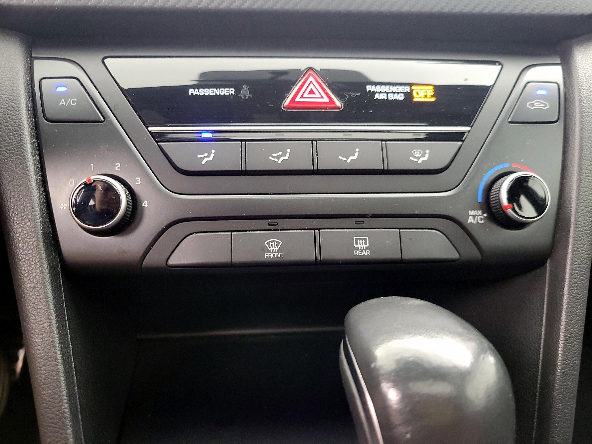 Thumbnail: 2018 Hyundai Elantra - 16