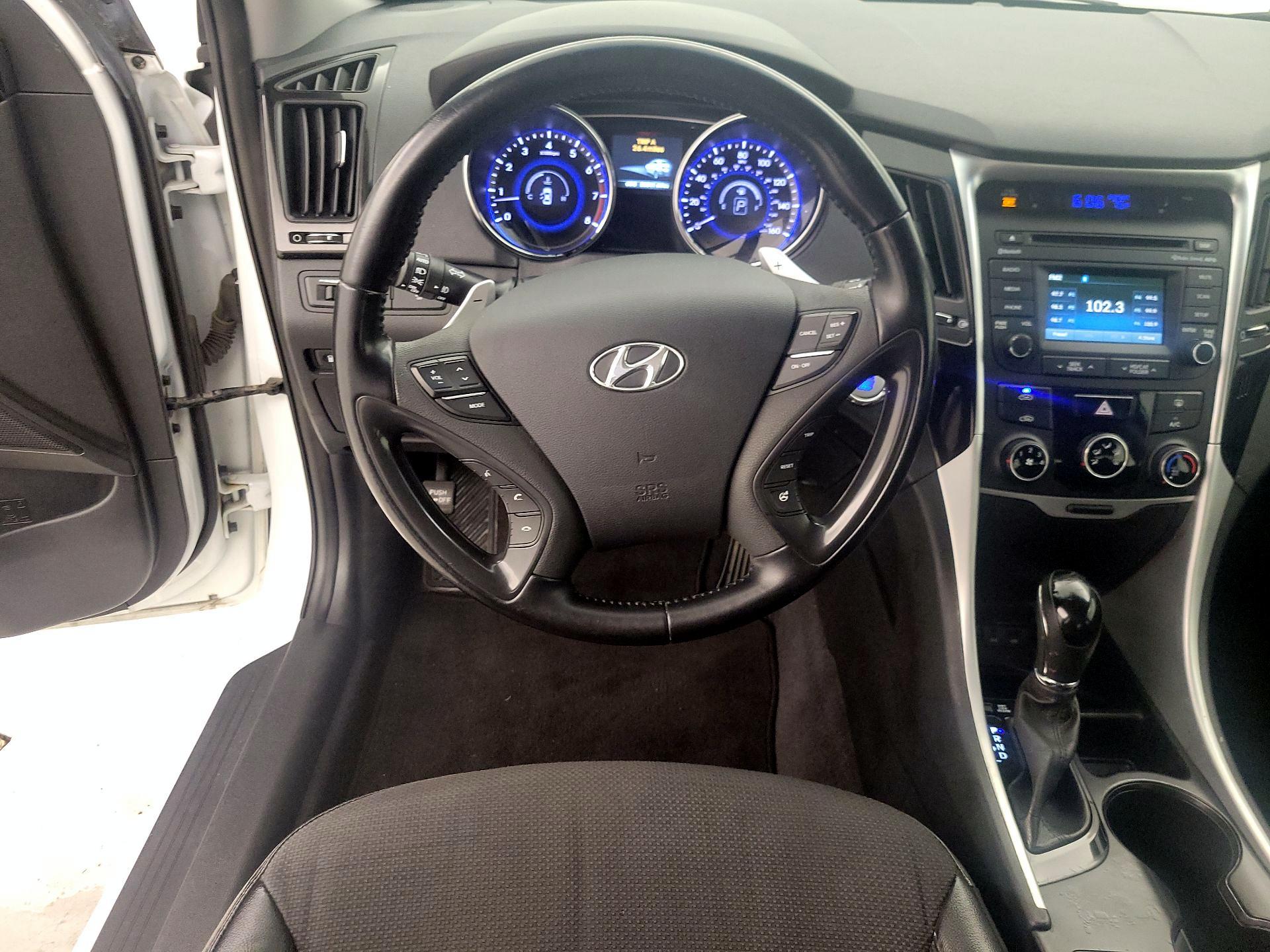 Thumbnail: 2014 Hyundai Sonata - 10