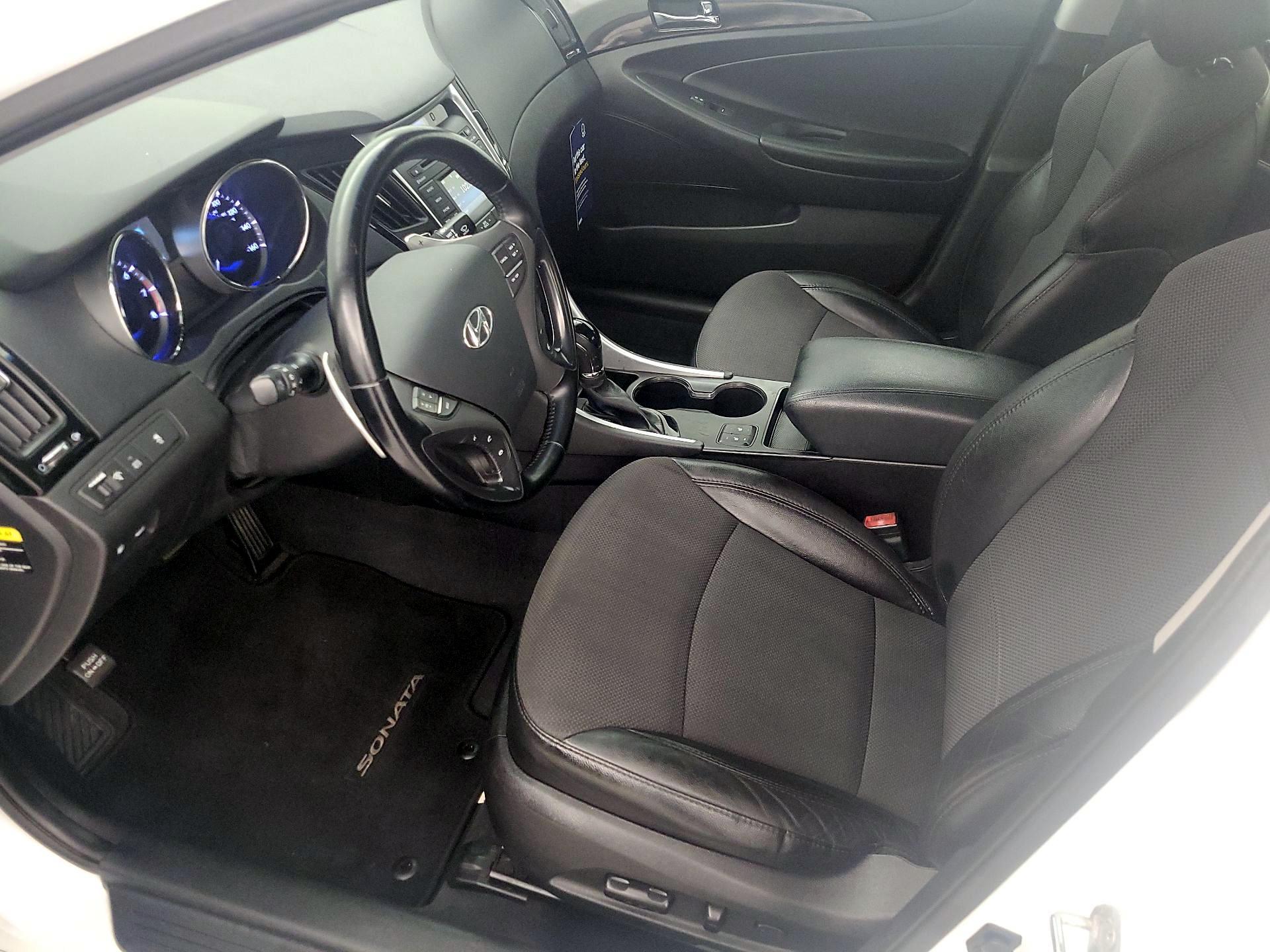 Thumbnail: 2014 Hyundai Sonata - 11