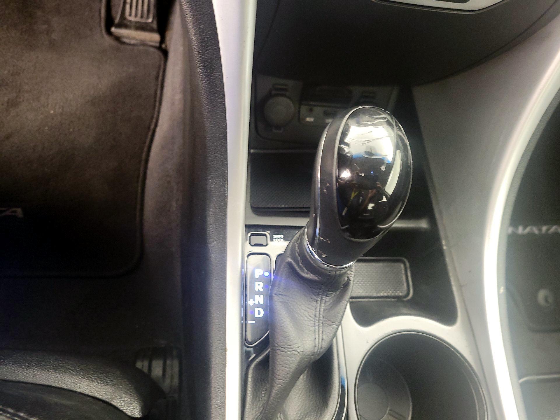 Thumbnail: 2014 Hyundai Sonata - 17