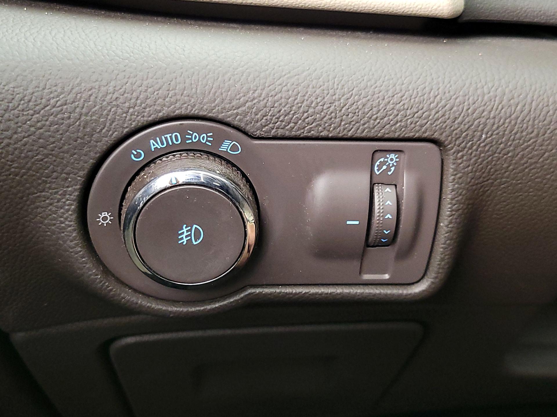 Thumbnail: 2015 Buick Verano - 13