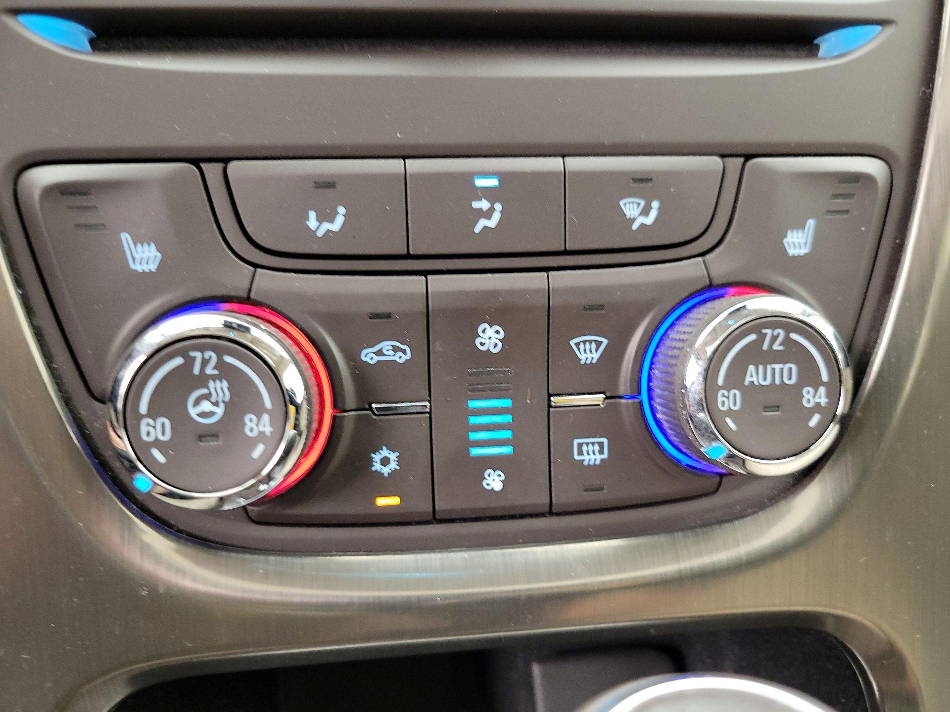 Thumbnail: 2015 Buick Verano - 17