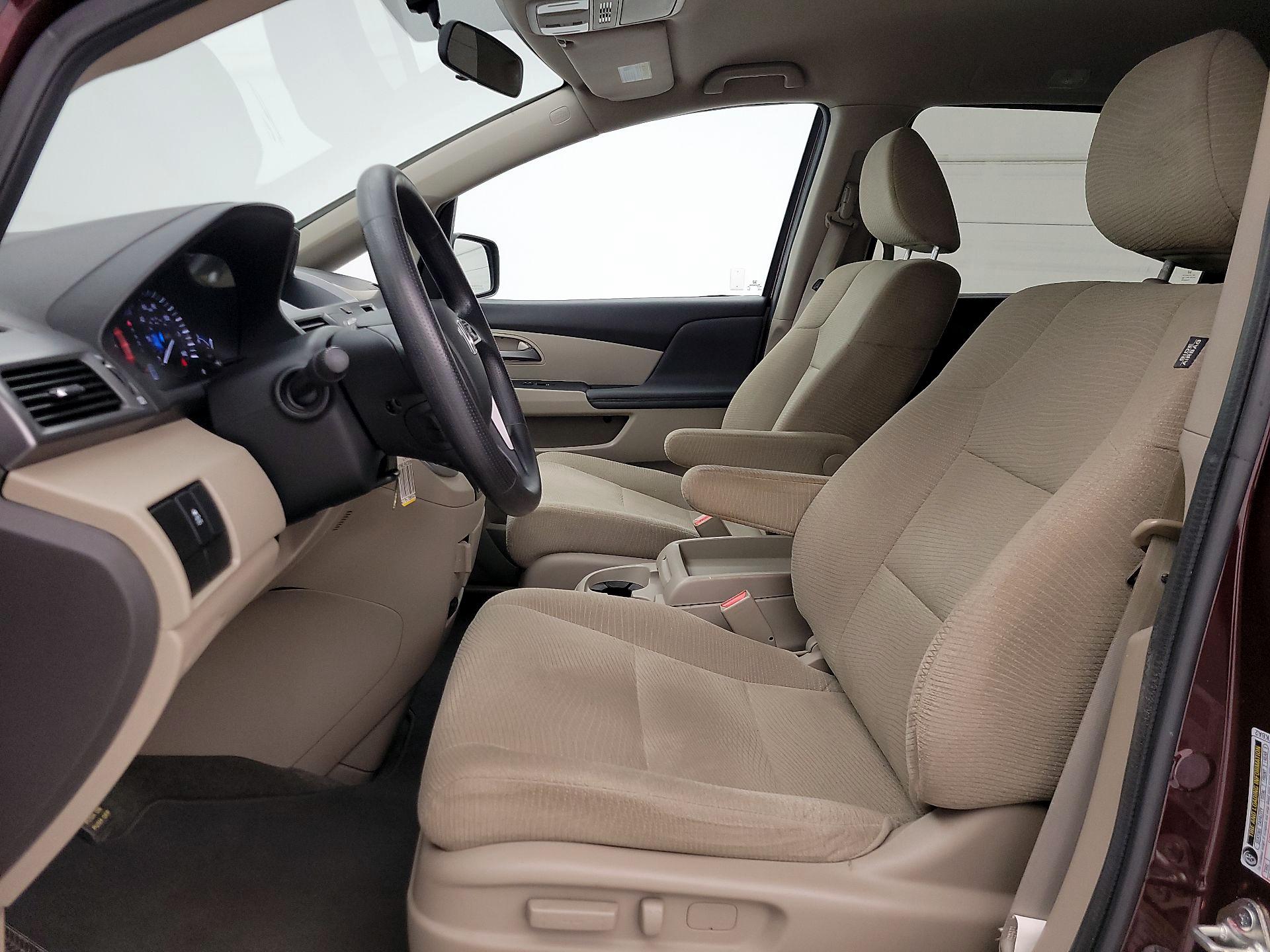 Thumbnail: 2013 Honda Odyssey - 11