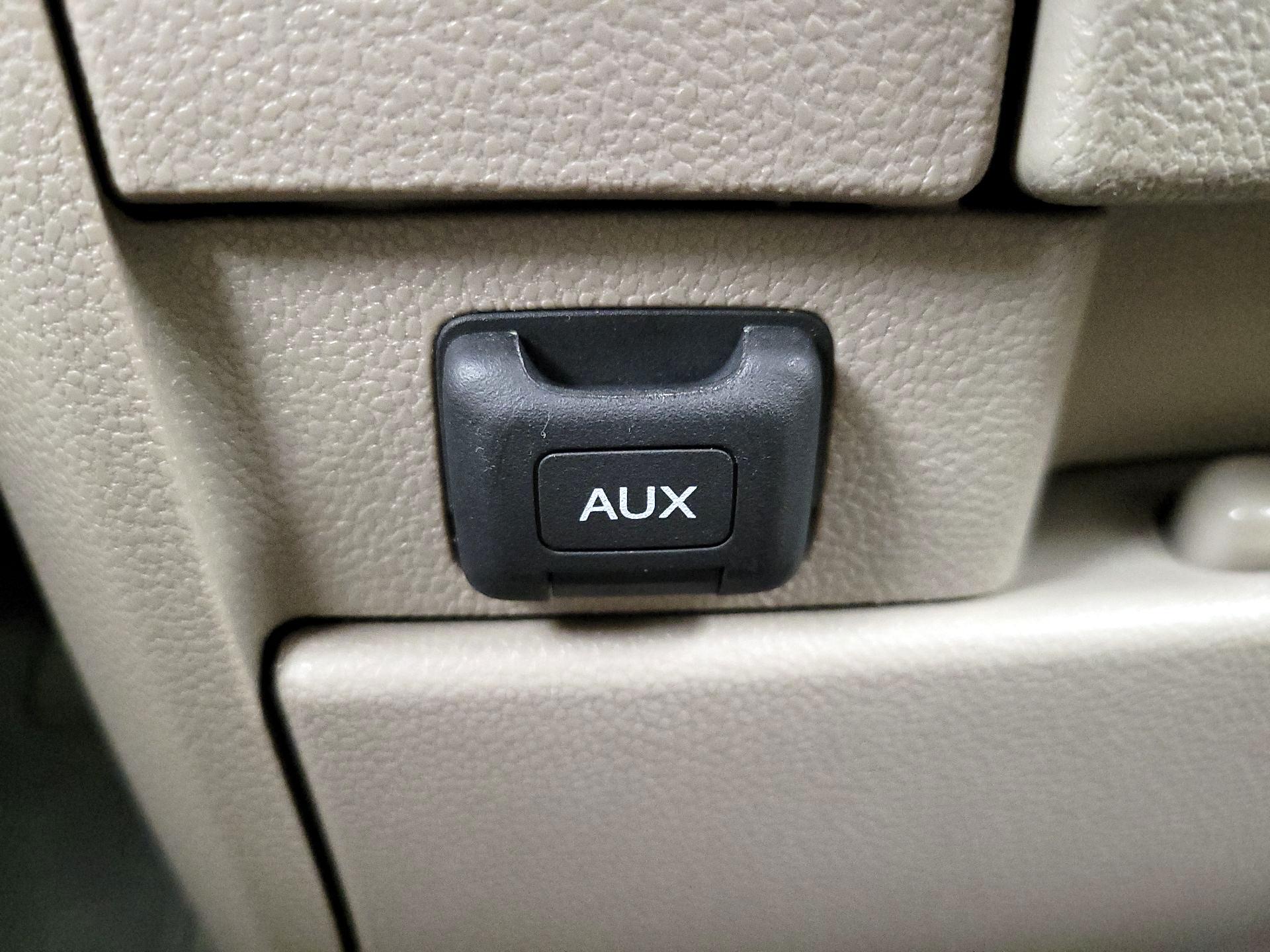 Thumbnail: 2013 Honda Odyssey - 18