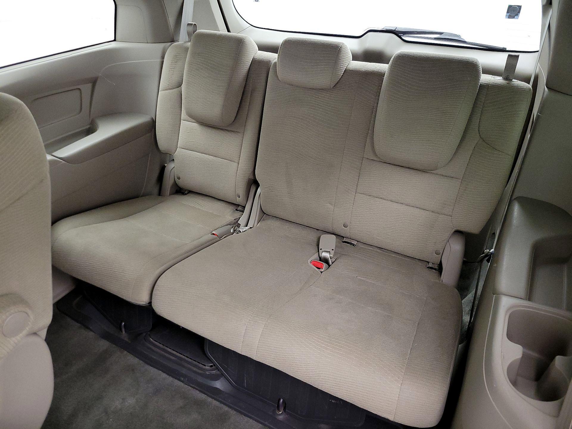 Thumbnail: 2013 Honda Odyssey - 20