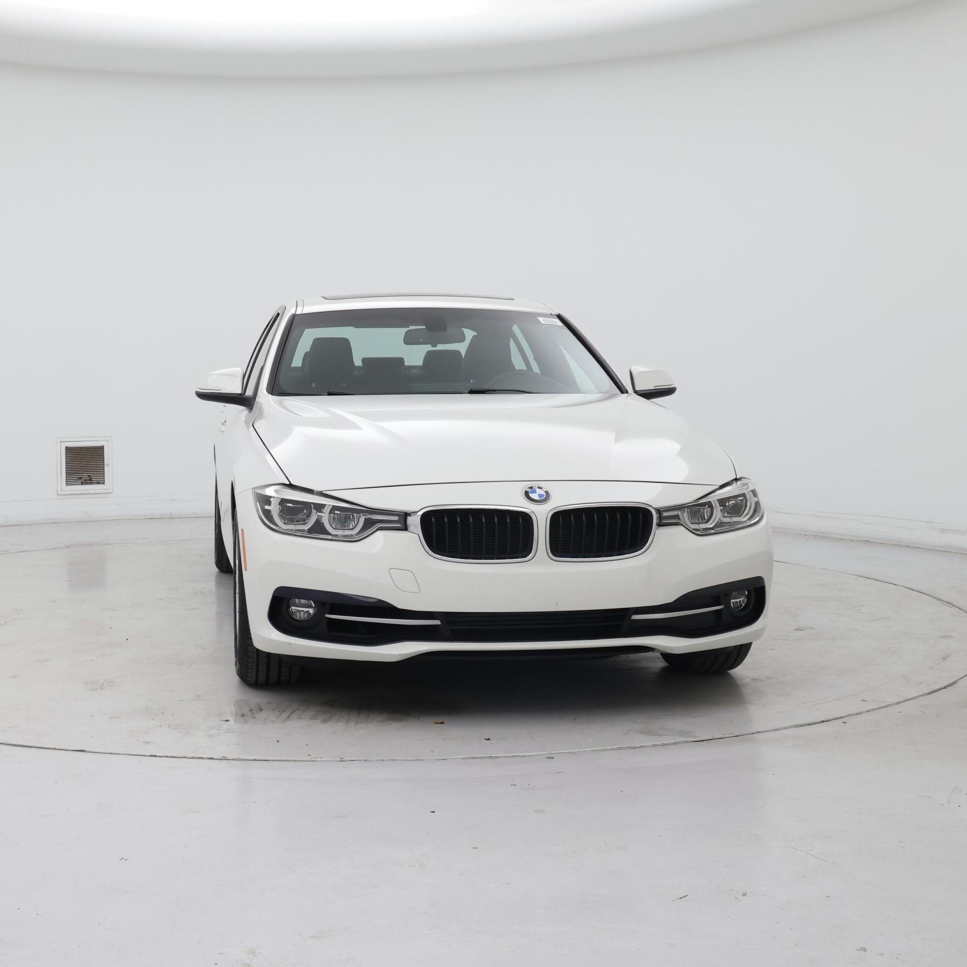 Thumbnail: 2016 BMW 3 Series - 5