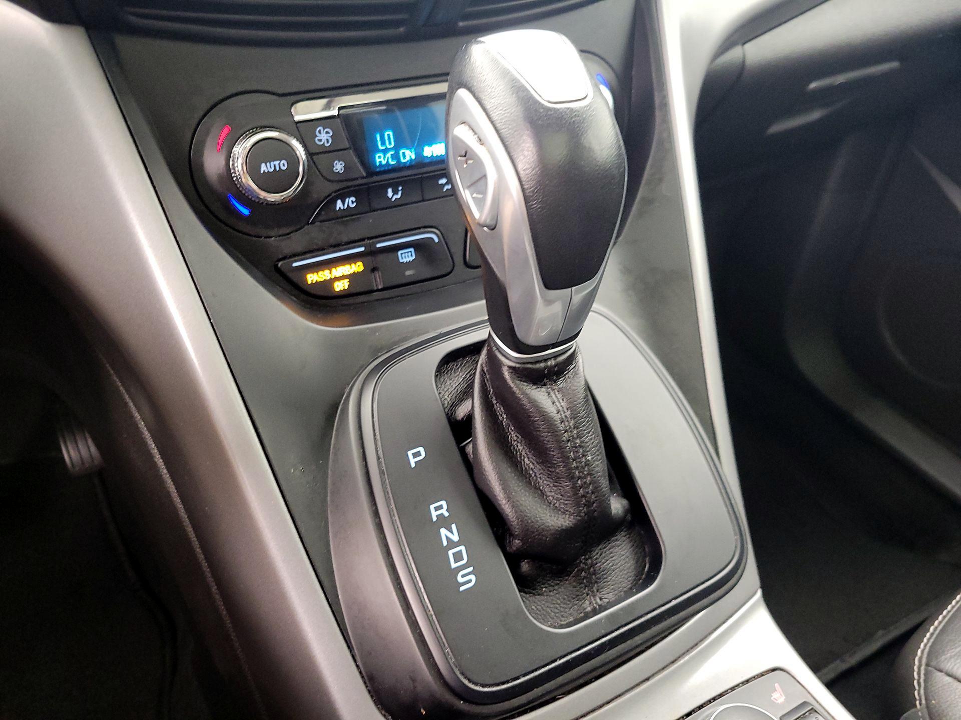 Thumbnail: 2015 Ford Escape - 17