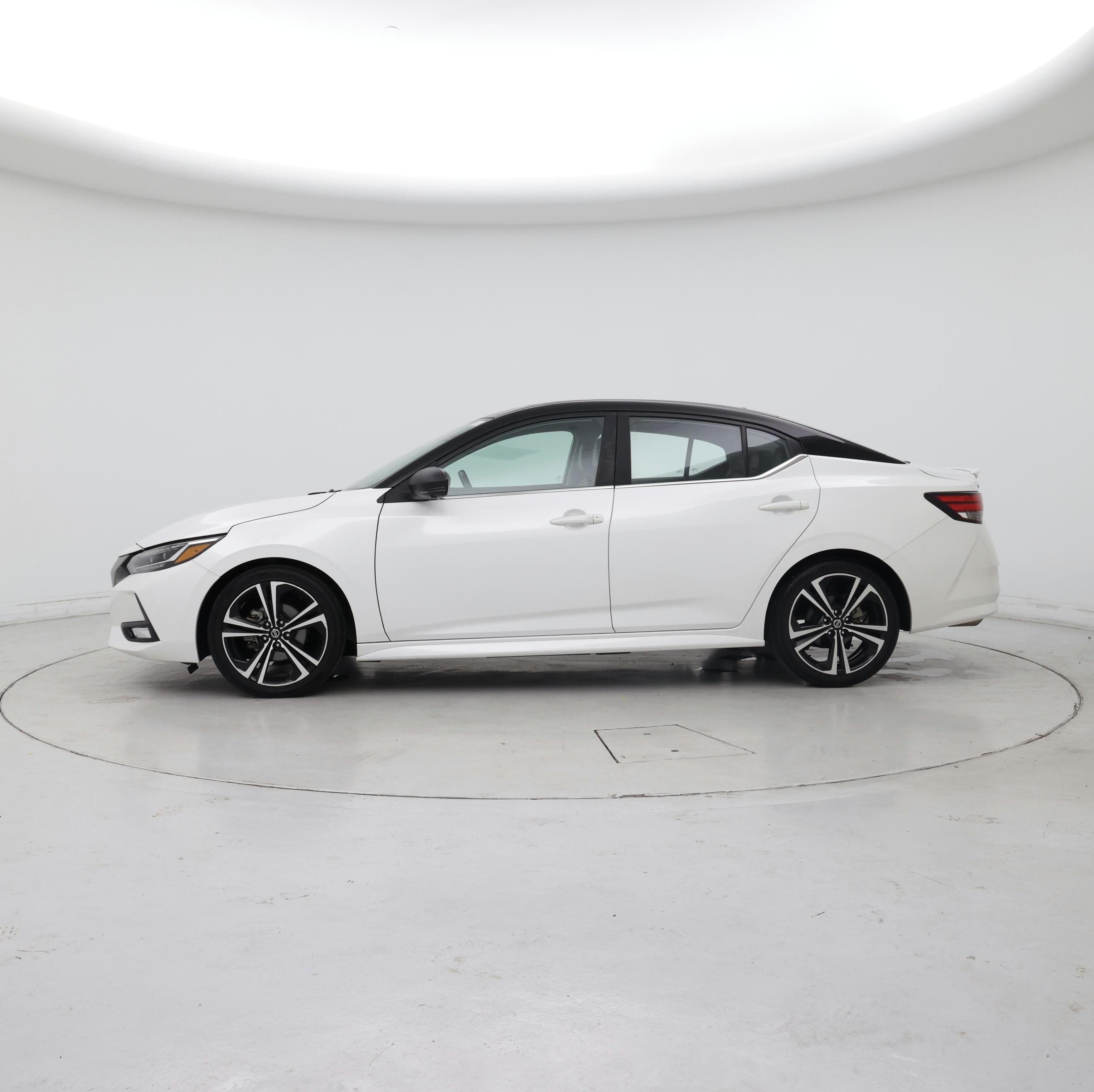 Thumbnail: 2023 Nissan Sentra - 3