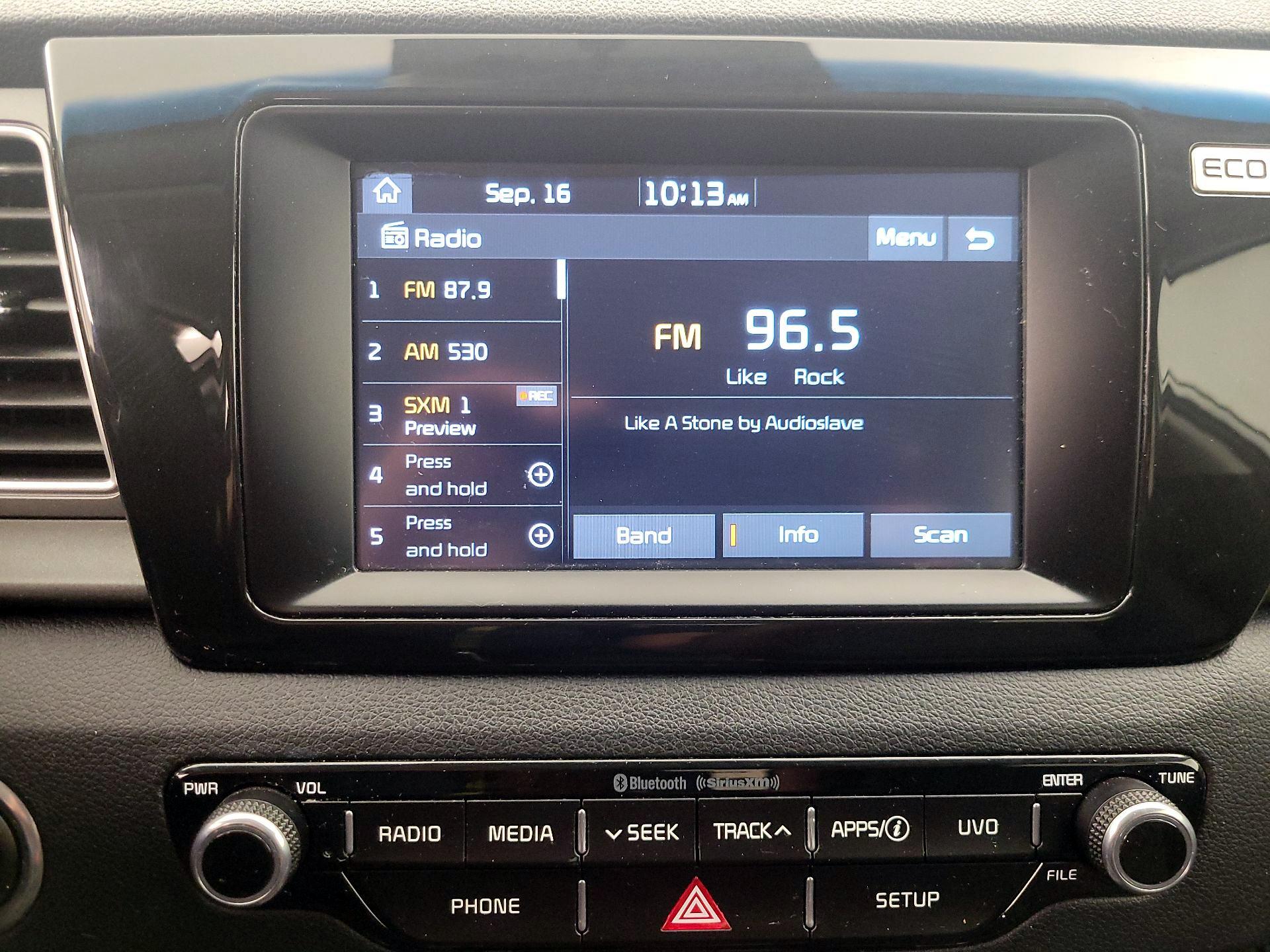Thumbnail: 2019 Kia Niro - 15
