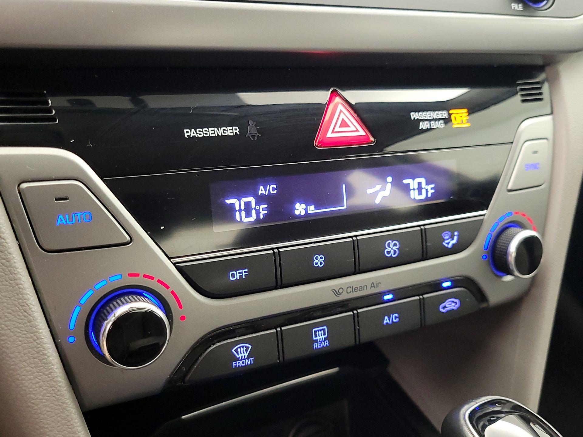 Thumbnail: 2017 Hyundai Elantra - 16