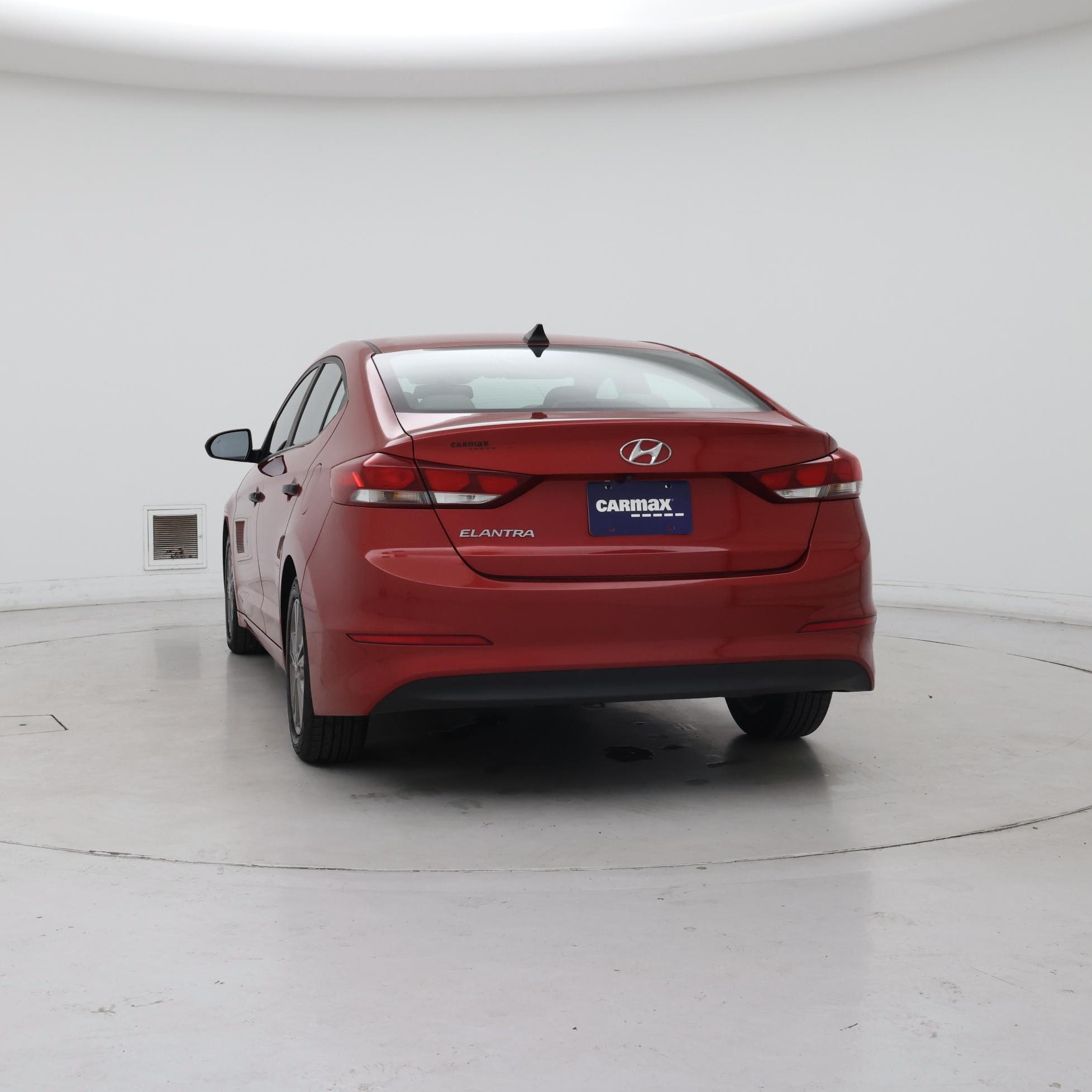 Thumbnail: 2017 Hyundai Elantra - 6