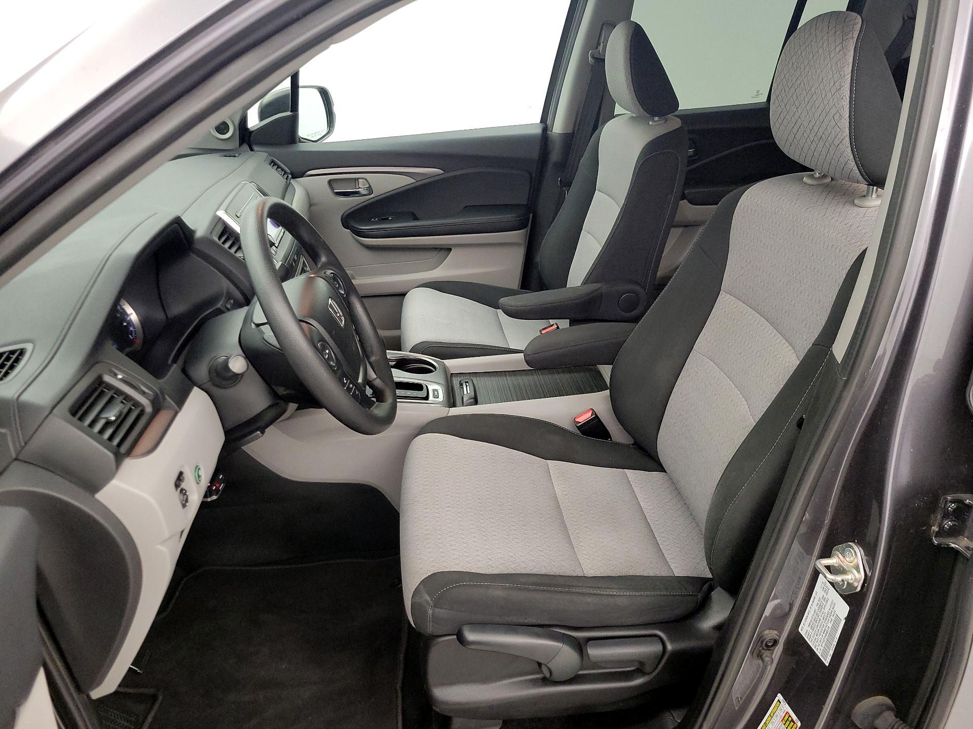 Thumbnail: 2019 Honda Ridgeline - 11