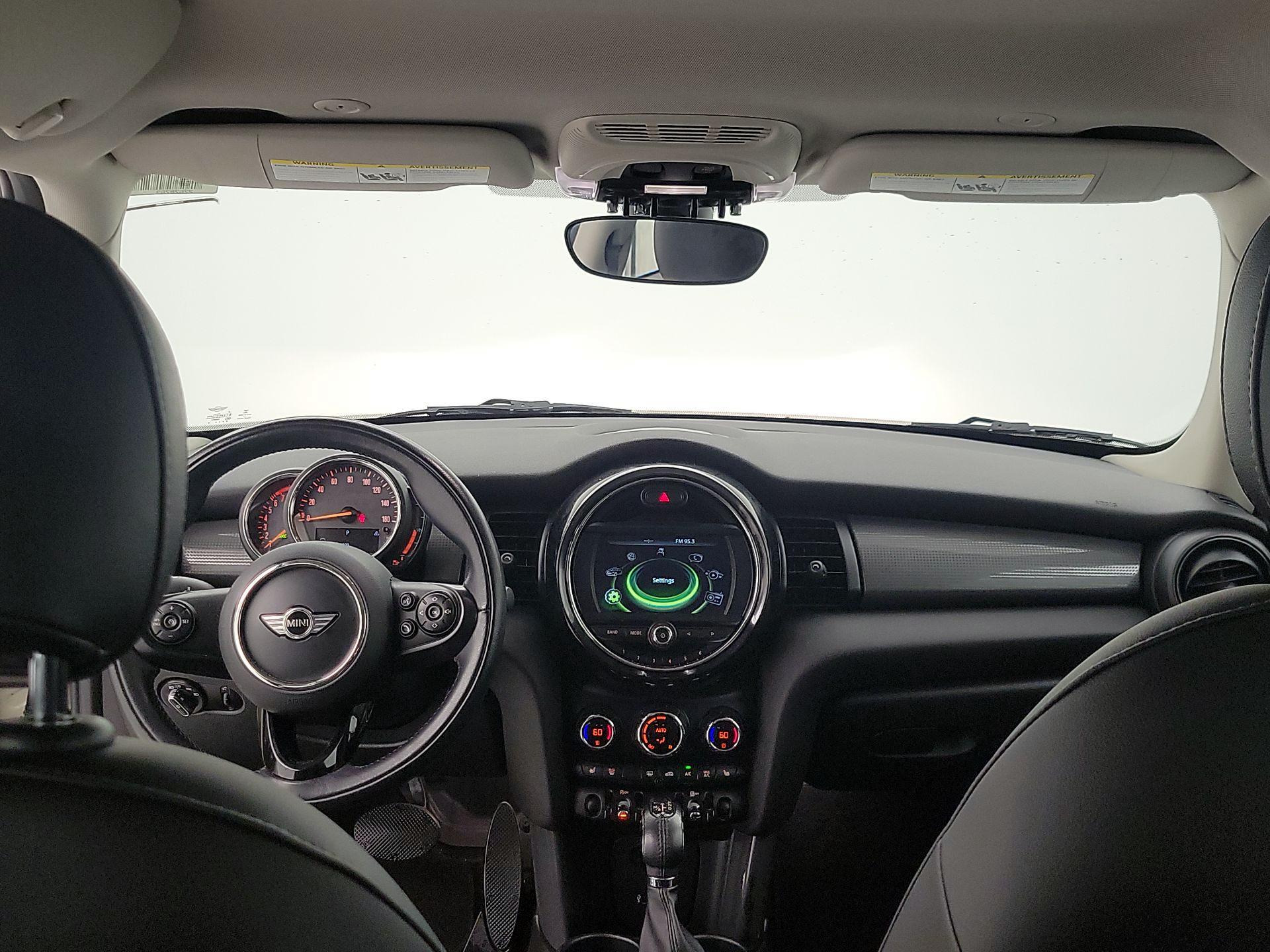 Thumbnail: 2018 MINI Cooper Hardtop - 9