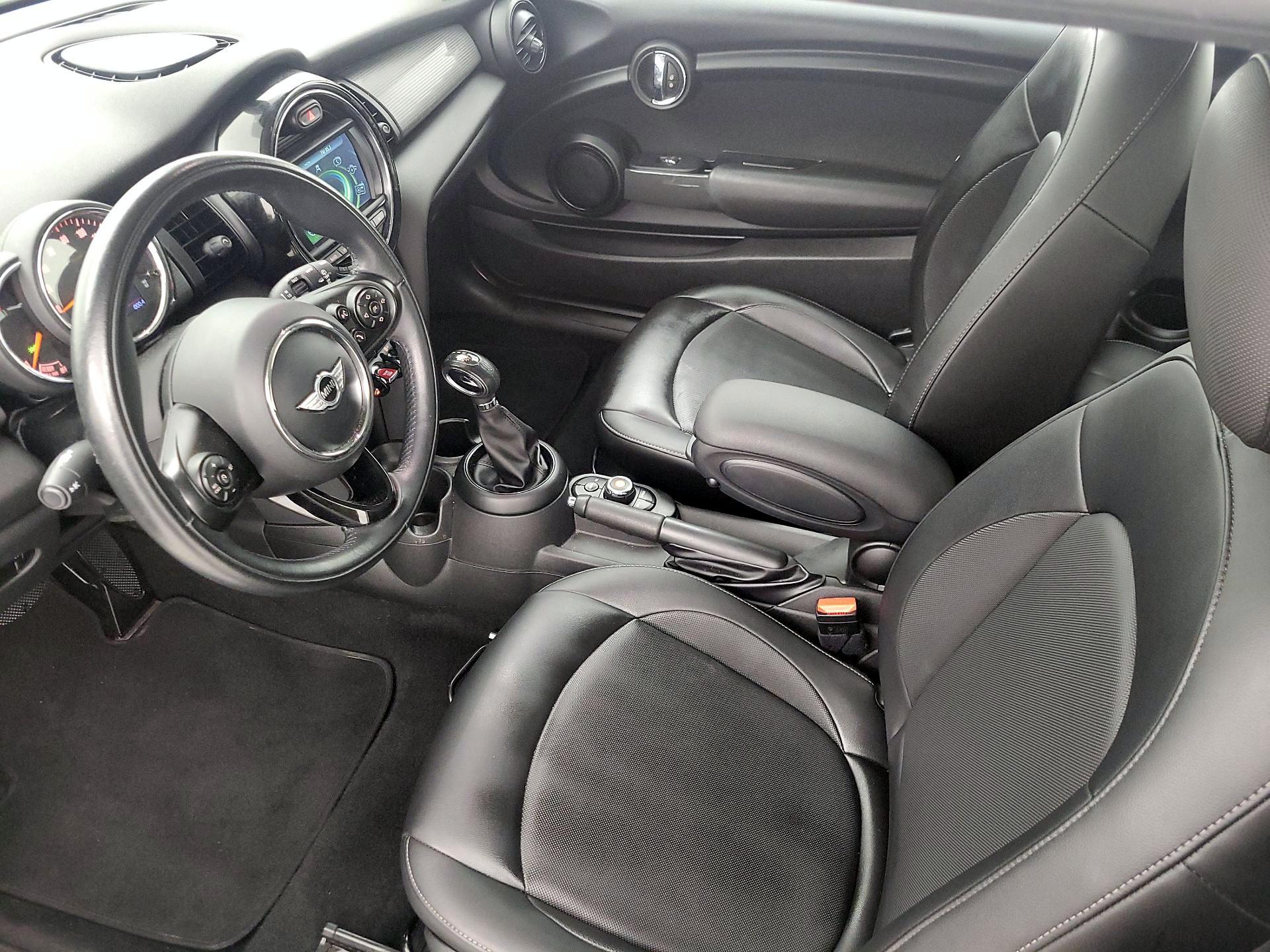 Thumbnail: 2018 MINI Cooper Hardtop - 11