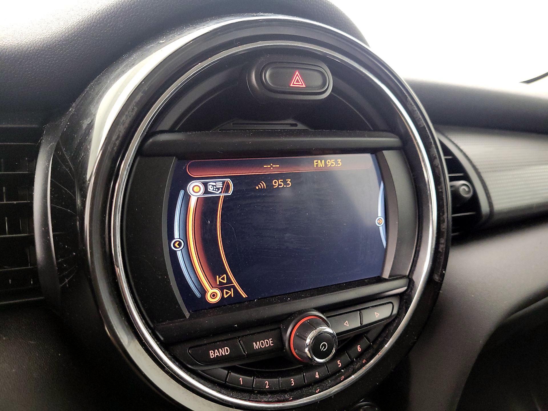 Thumbnail: 2018 MINI Cooper Hardtop - 15