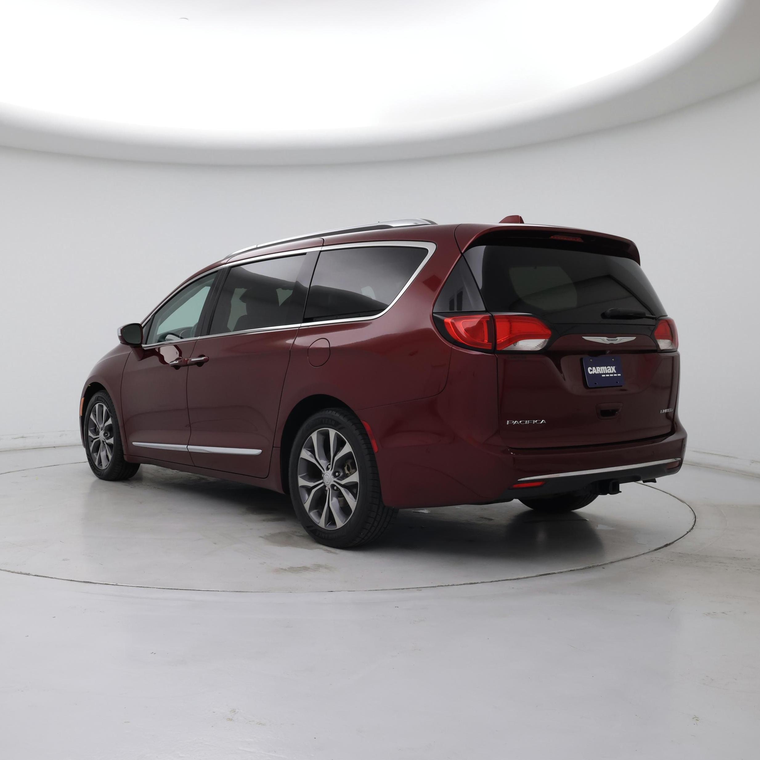 Thumbnail: 2017 Chrysler Pacifica - 2