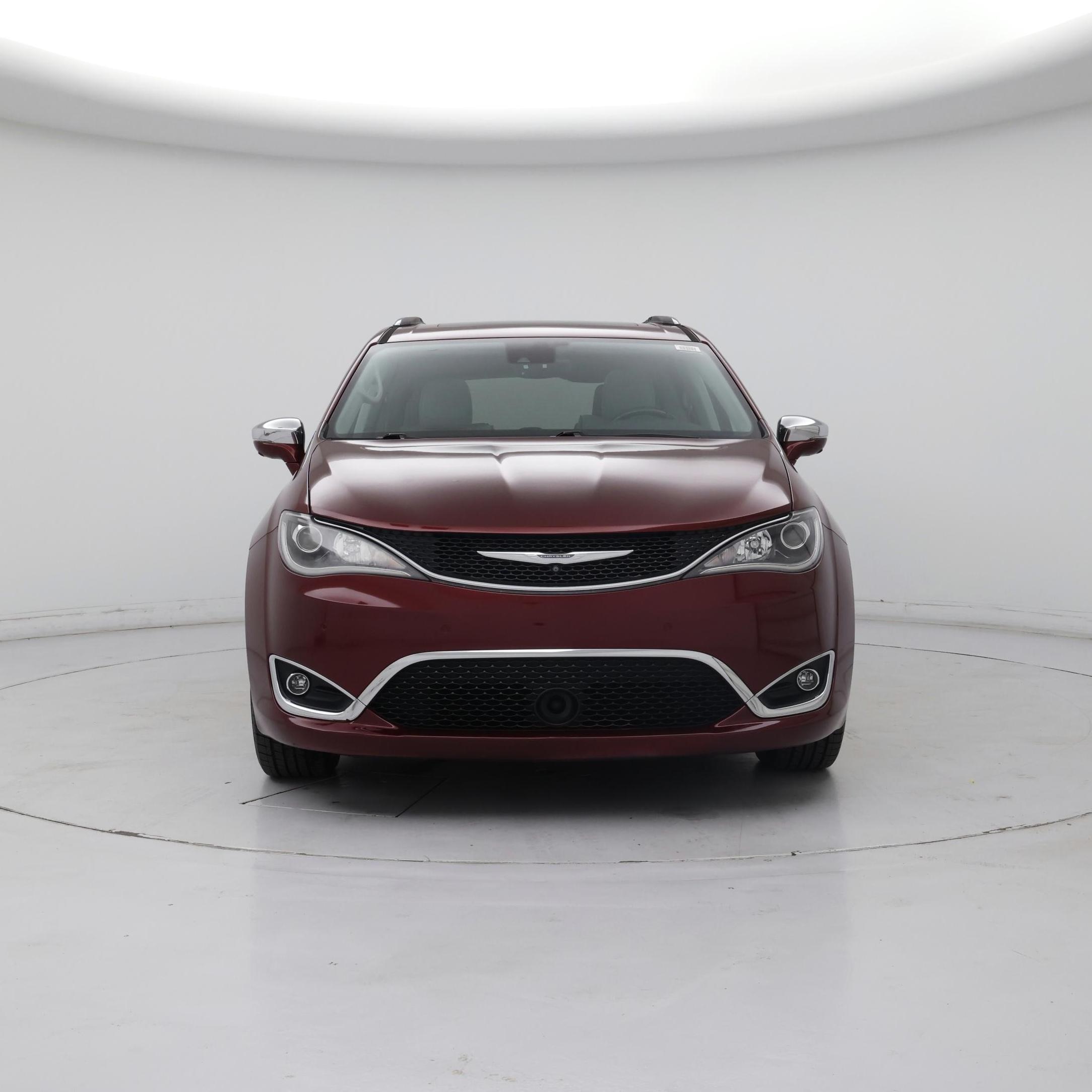 Thumbnail: 2017 Chrysler Pacifica - 5